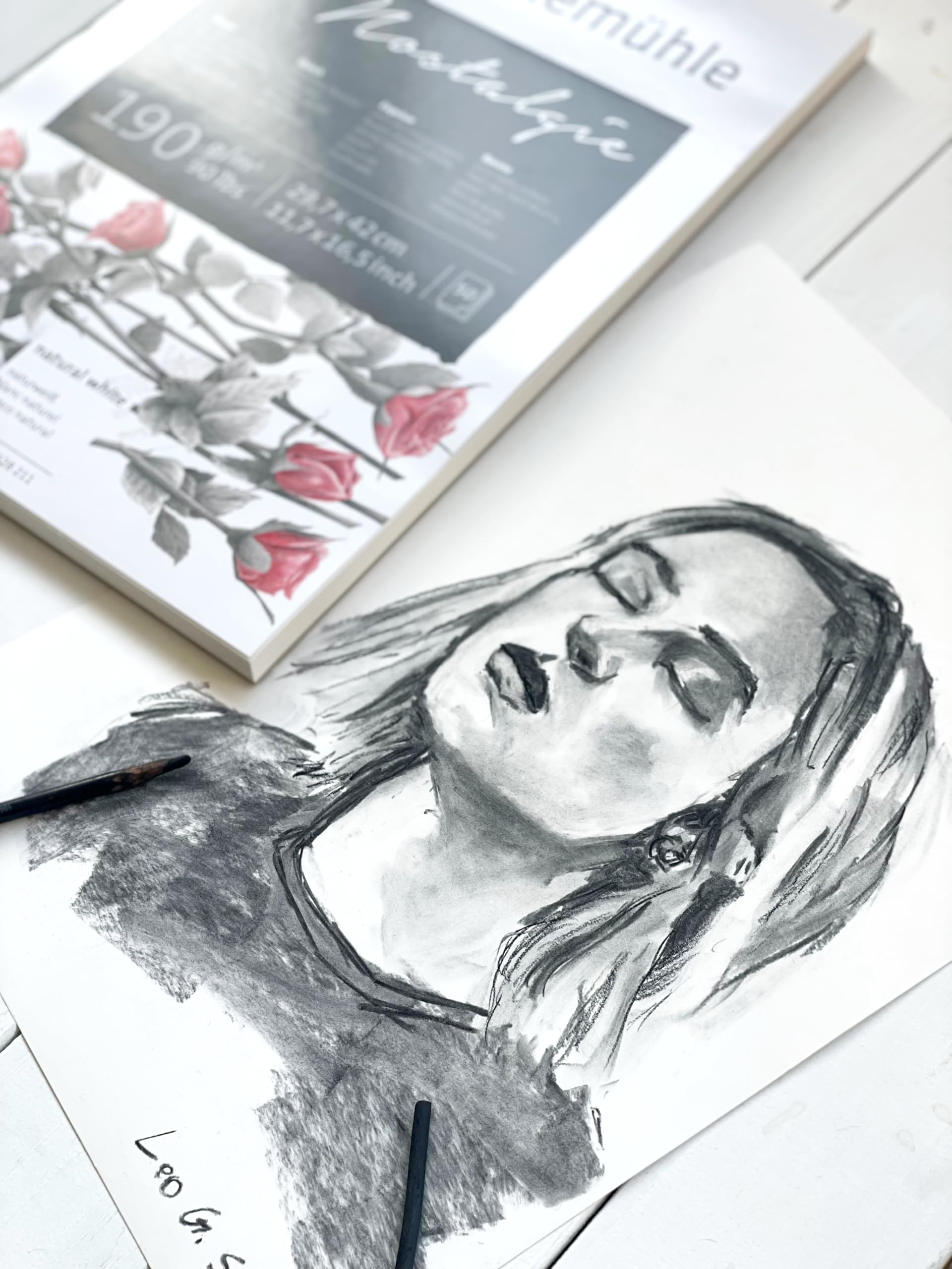 Nostalgie Sketch Pad 190 GSM A5 Drawing Paper - 50 Sheets for Artists, Sketching, Doodling & Calligraphy - Perfect for Studio, Classroom & Travel Art Supplies