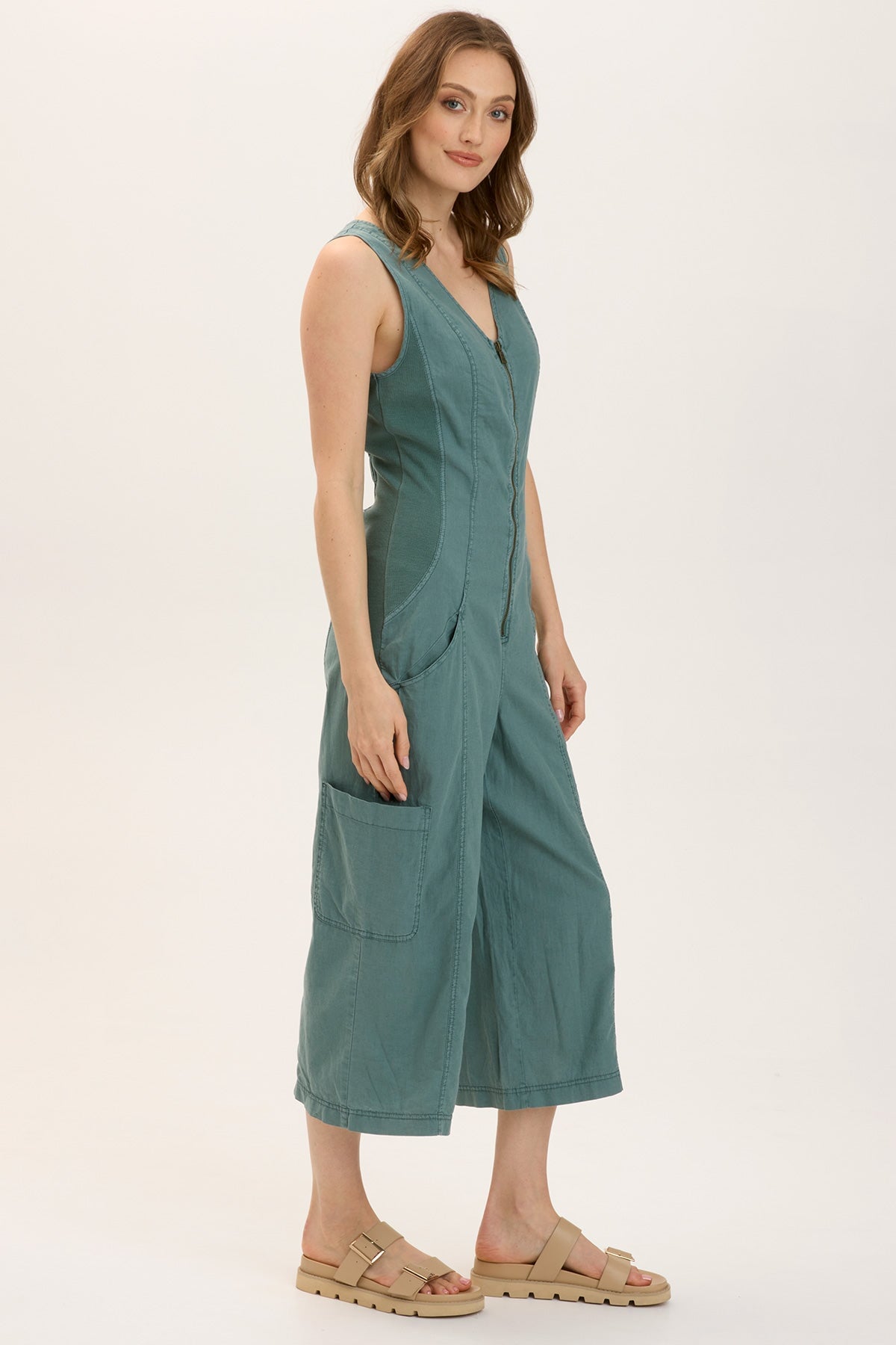Linen Norris Jumpsuit for Women - Comfortable & Stylish Summer Romper with Pockets - Perfect for Beach, Vacation, and Casual Outings