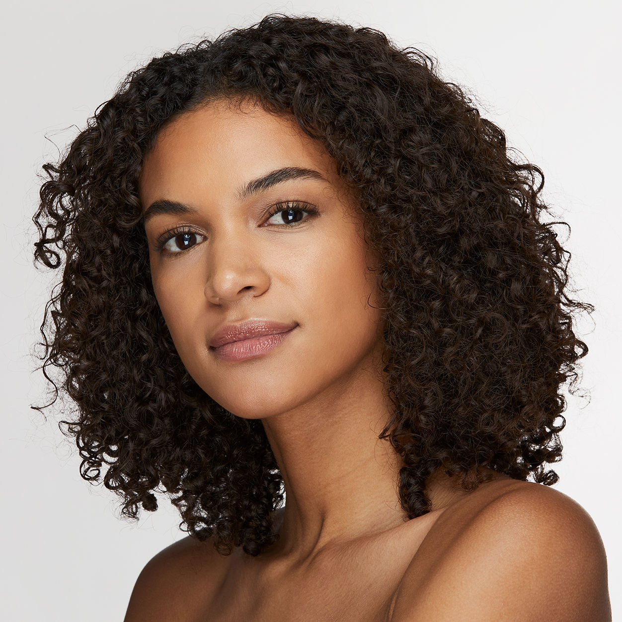 Estée Lauder Double Wear Stay-in-Place Makeup Foundation - 24 Hour Wear, Oil-Free, Medium to Full Coverage - Perfect for Long Days, Weddings & Special Events