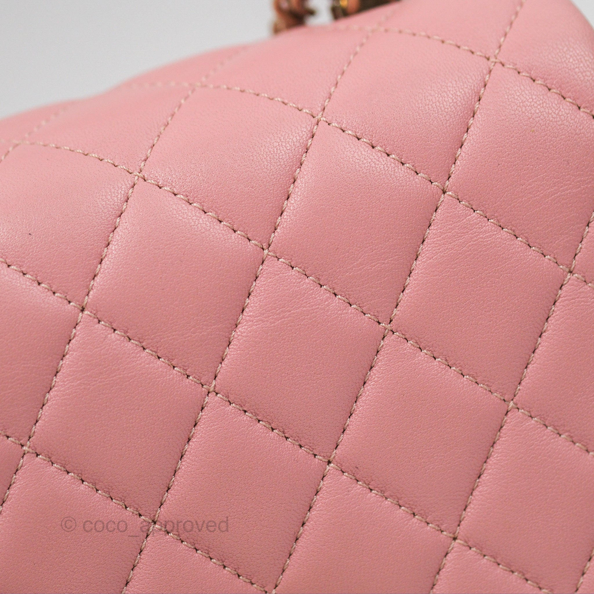 Chanel Citizen Chic Flap Bag in Pink Lambskin Leather with Gold Hardware - Perfect for Women's Luxury Everyday Use & Special Occasions