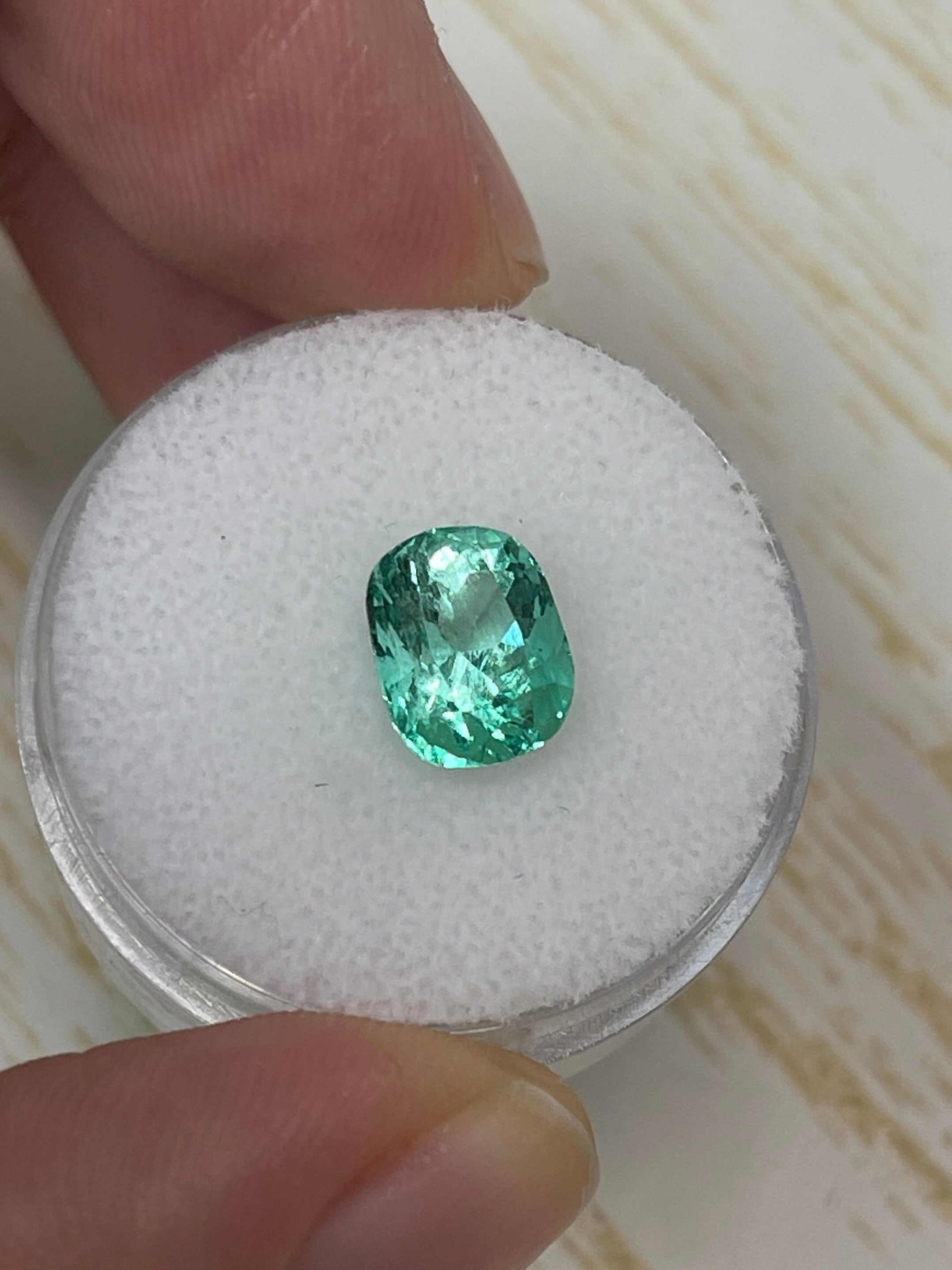 2.12 Carat 9x7mm Eye-Clean Green Natural Loose Colombian Emerald - Elongated Cushion Cut Gemstone for Jewelry Making, Engagement Rings & Luxury Gifts