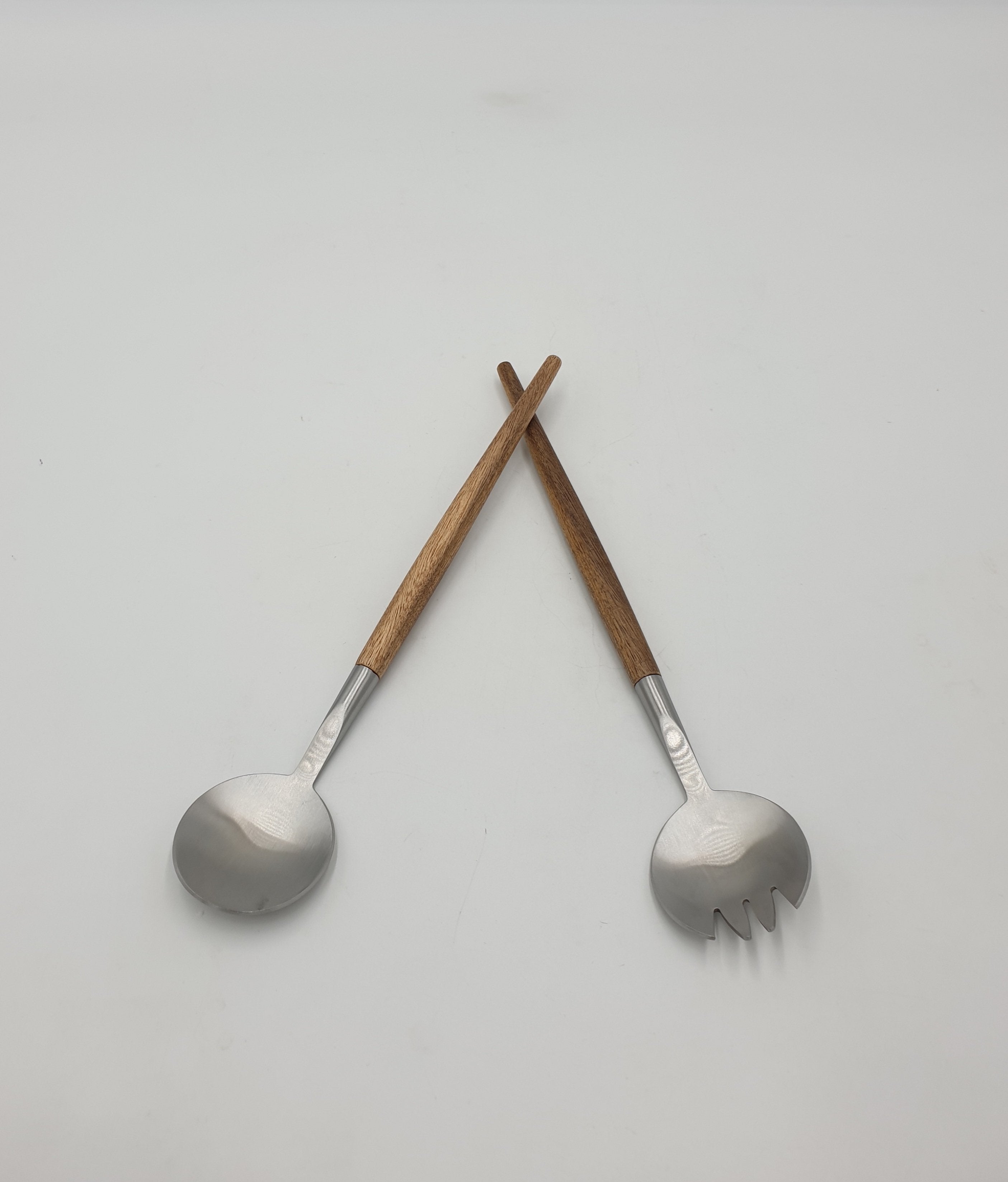 2-Piece Salad Spoon and Fork Set - Stainless Steel Kitchen Utensils for Serving, Mixing, and Tossing Salads - Perfect for Home, Restaurants, and Outdoor Picnics