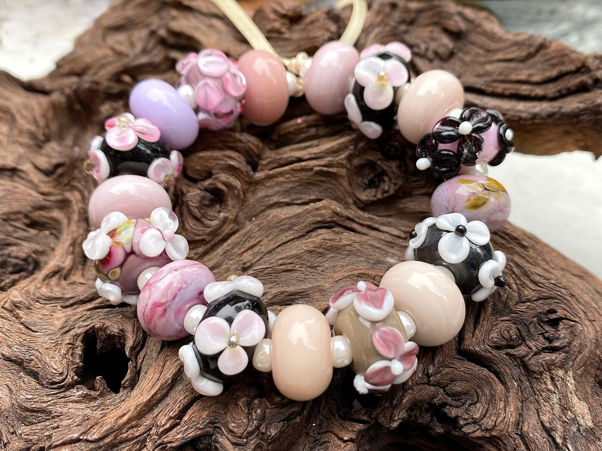 Pink Floral Lampwork Glass Beads Set for Jewelry Making - DIY Bracelet, Necklace, Earrings Craft Supplies - Perfect for Handmade Gifts & Boho Style Accessories