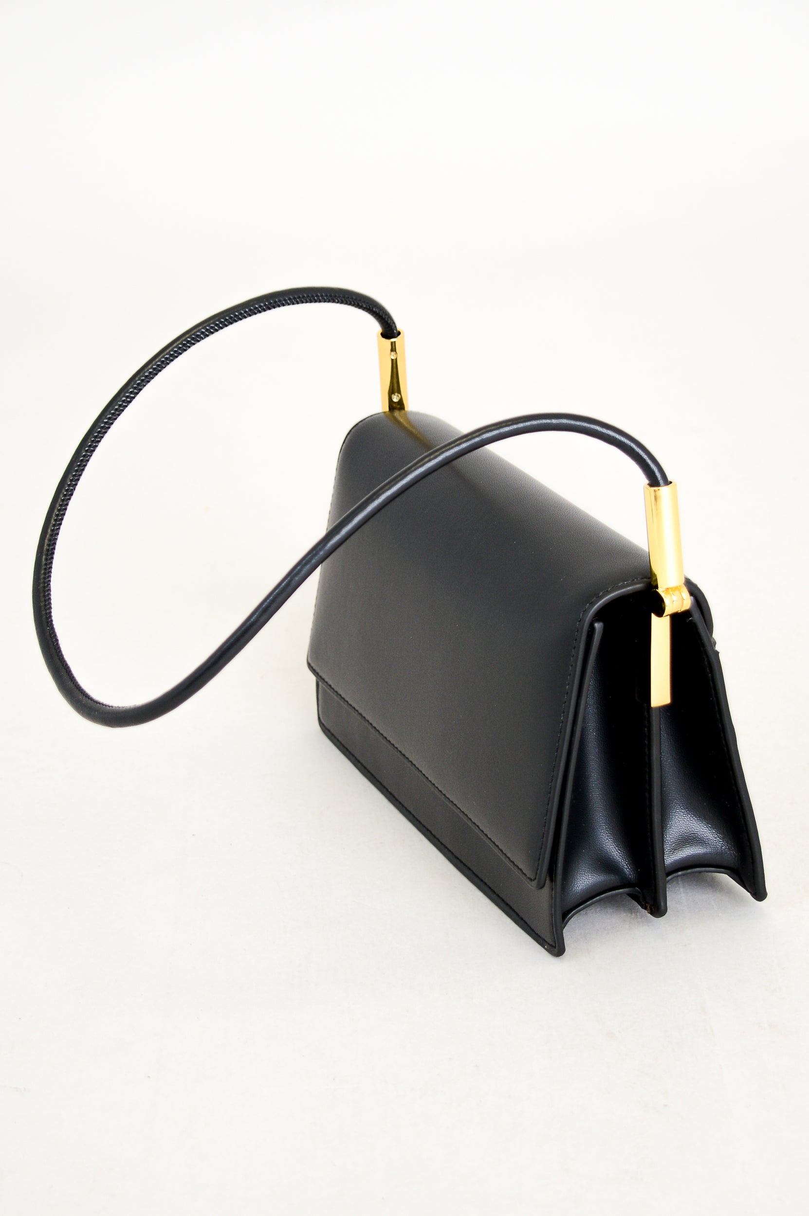 Premium Lina Leather Handbag for Women - Stylish Black Crossbody Purse - Perfect for Work, Travel & Everyday Use