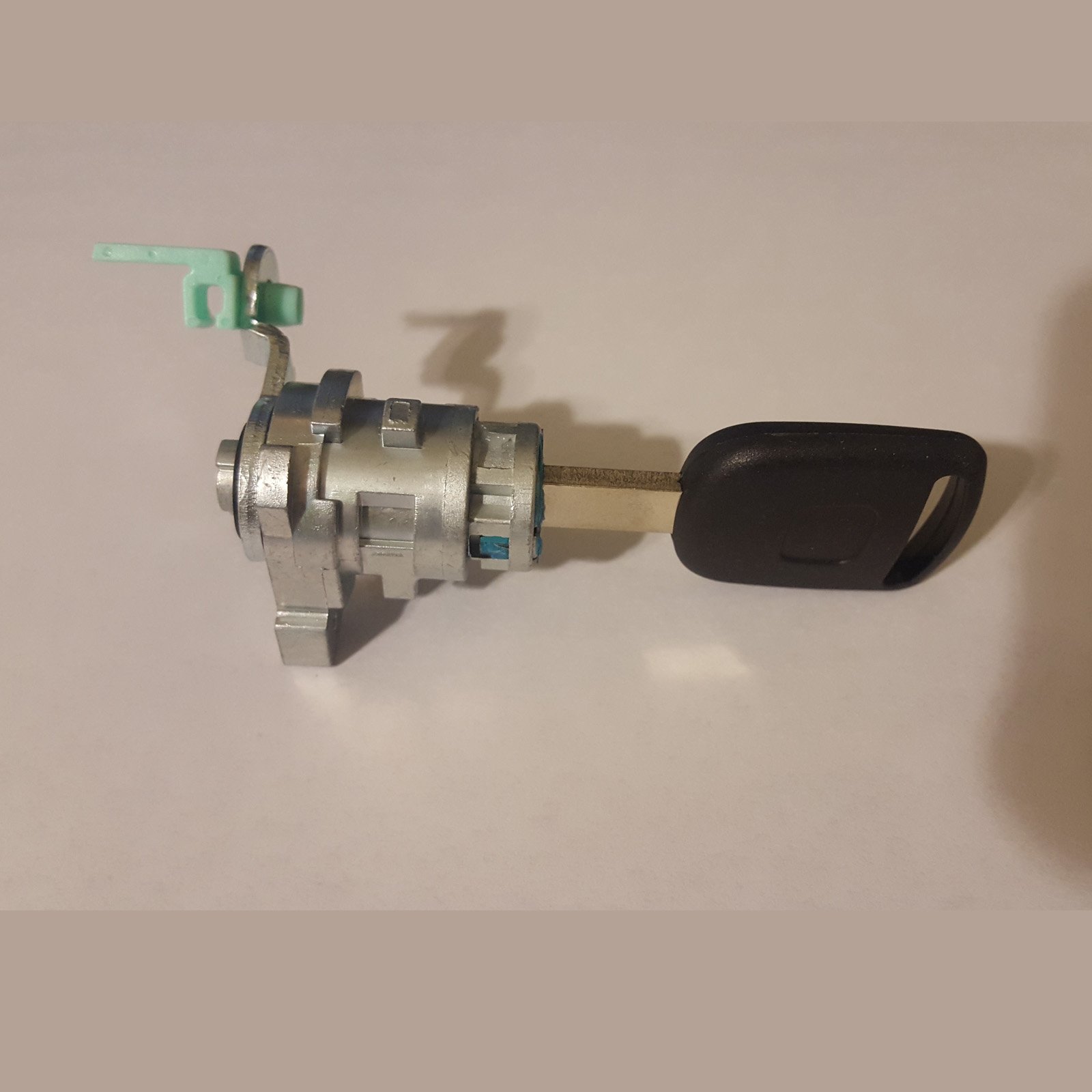 2006 Honda Accord 4-Door Replacement Lock Cylinder with Matching Key - Secure Your Vehicle & Prevent Theft