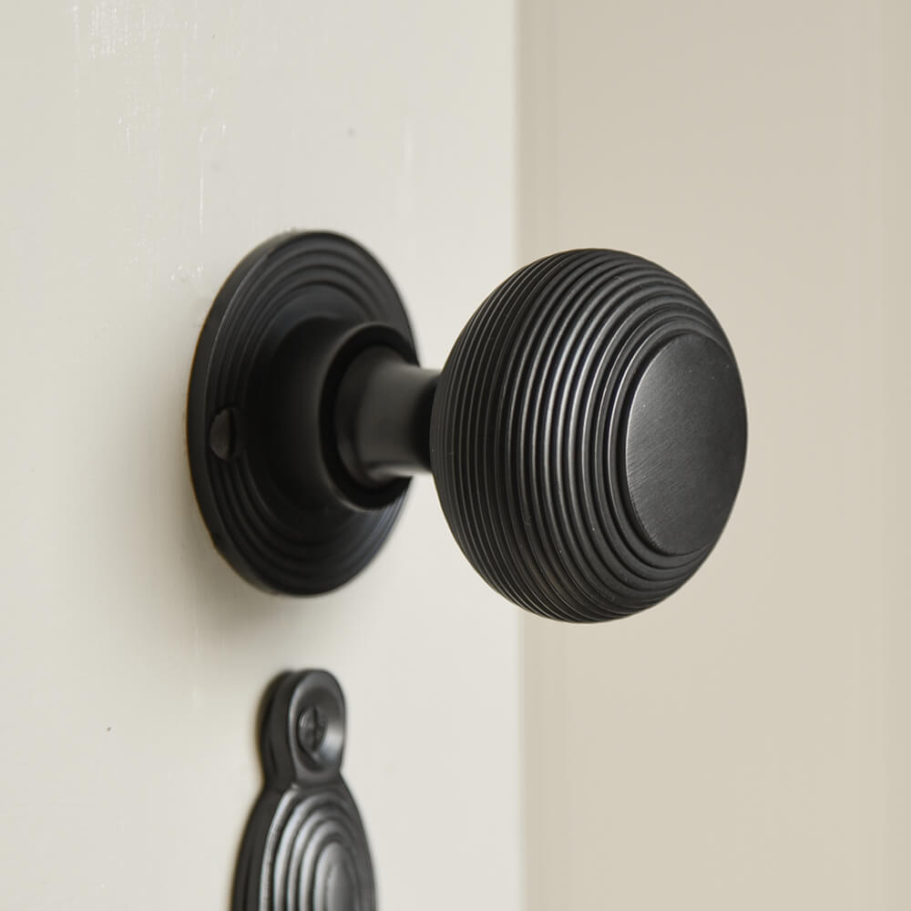 Dark Bronze Beehive Door Knobs - Vintage Style Cabinet & Drawer Pulls for Home Decor - Perfect for Farmhouse, Cottage & Rustic Interior Design