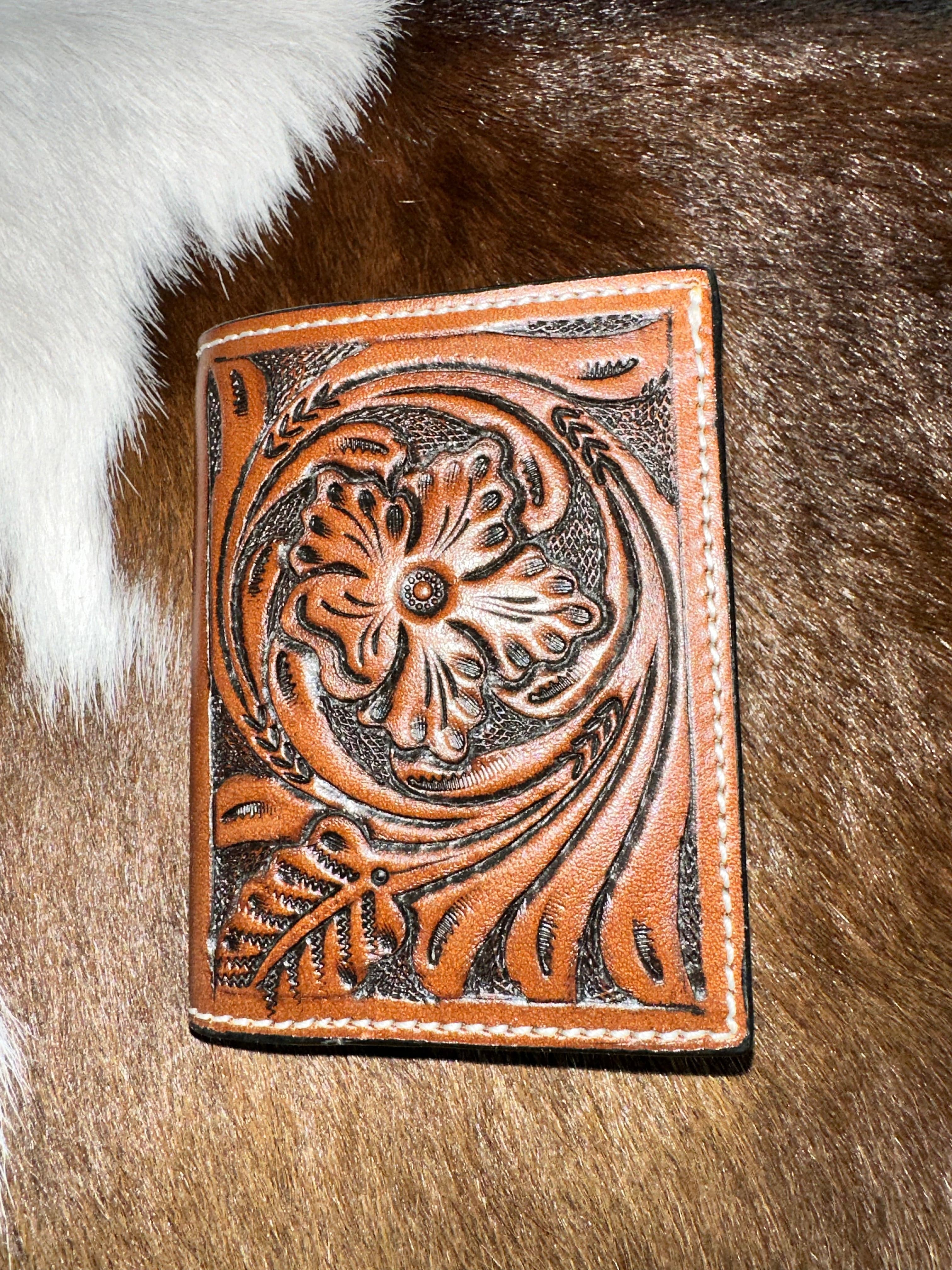 Ranger Brown Floral Wallet for Women - Stylish Leather Bifold Wallet with RFID Protection - Perfect for Travel, Shopping & Everyday Use