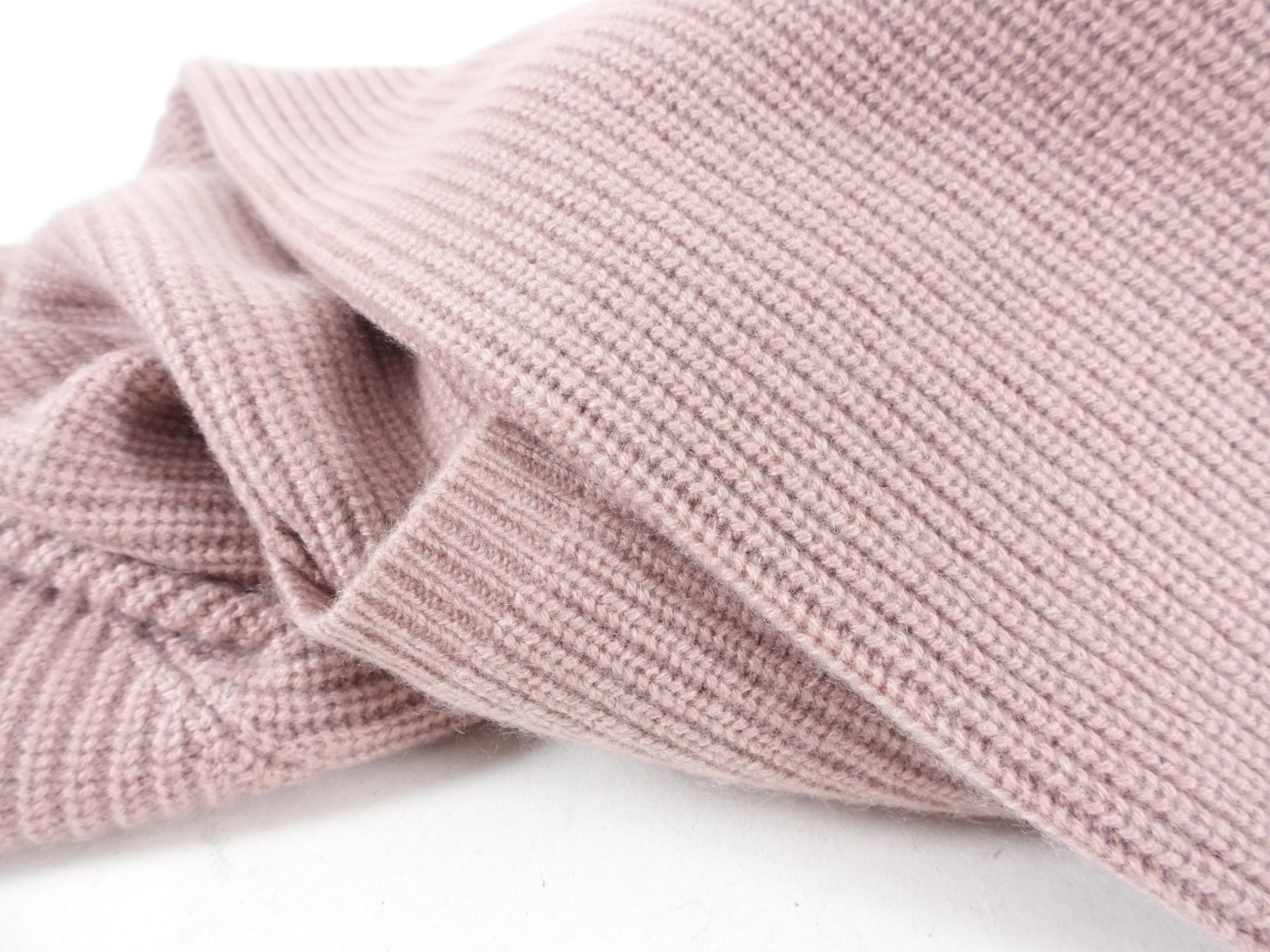 Brunello Cucinelli Cashmere Quartz Pink Knit Sweater for Women | Soft Luxury Winter Pullover | Perfect for Office, Date Night & Holiday Gatherings