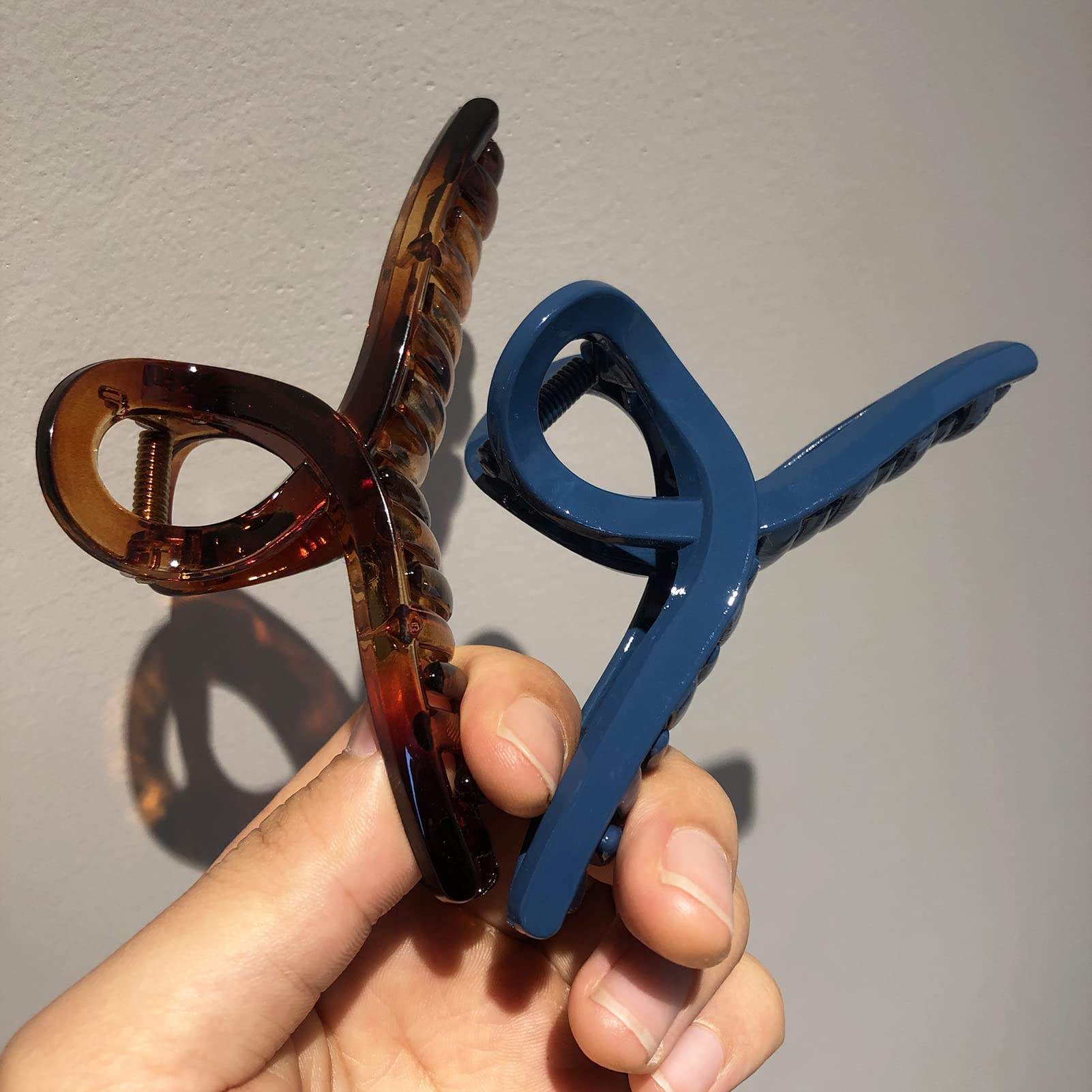 **No-Slip Softwrap Hair Claw Clips – 4 Inch Large Matte & Shiny Butterfly Clamps for Women & Girls – 4 Pack (2 Matte + 2 Shiny) – Perfect for Thin, Fine, or Thick Hair – Great for Work, Gym, and Everyday Styling**