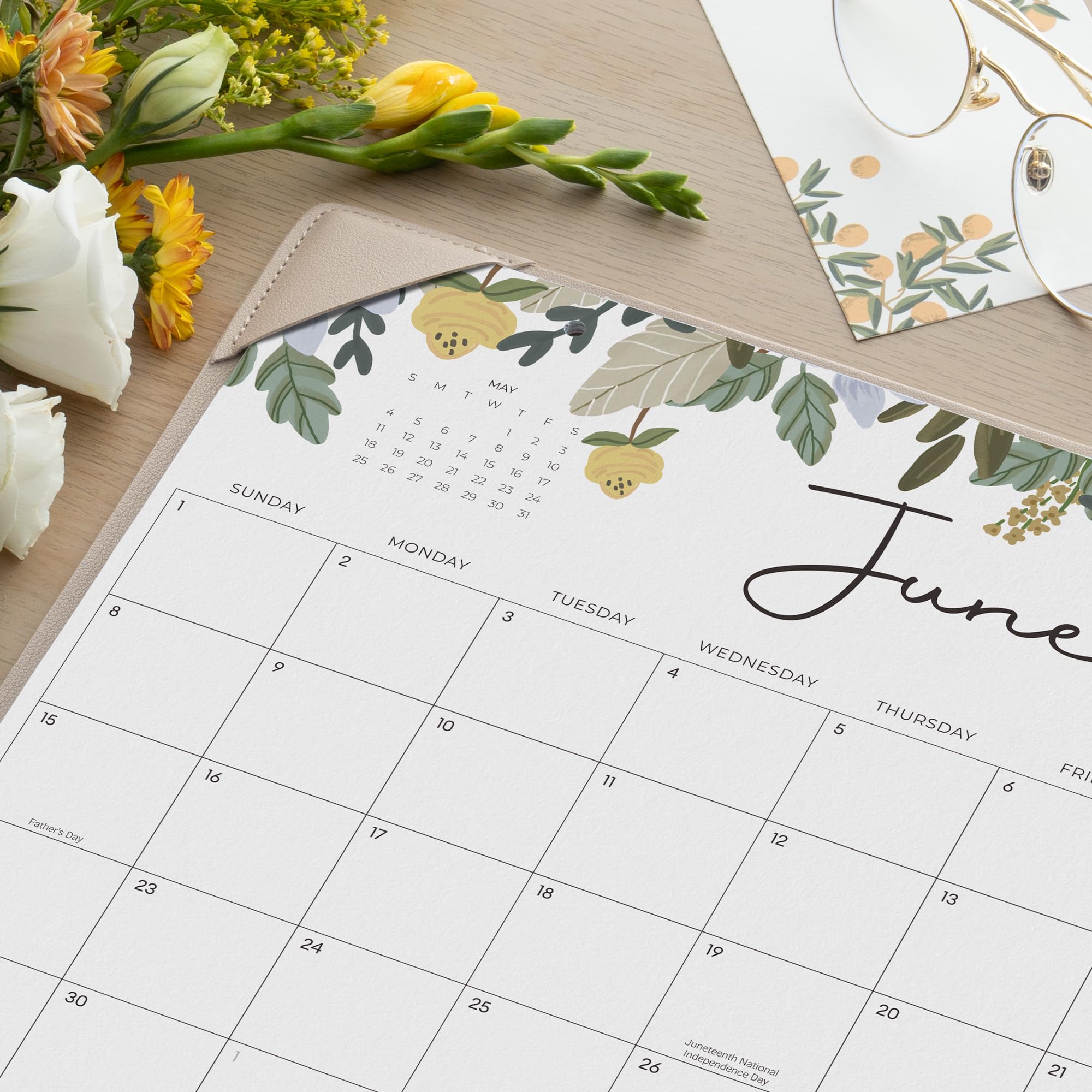 Cabbrix 2025-2026 Floral Desk Calendar with Blotter Pad | 15x12 Inch March 2025-June 2026 Planner | Home, School & Office Organization | Perfect for Scheduling, Note-Taking & Workspace Decor (Floral Design)