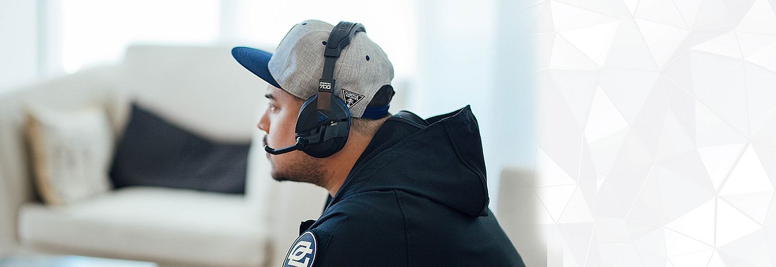 Turtle Beach Stealth 700 Wireless Gaming Headset for PS4 & PS5 - Premium Surround Sound, Noise Cancelling Mic, Long Battery Life - Perfect for Competitive Gaming, Streaming & Late-Night Sessions