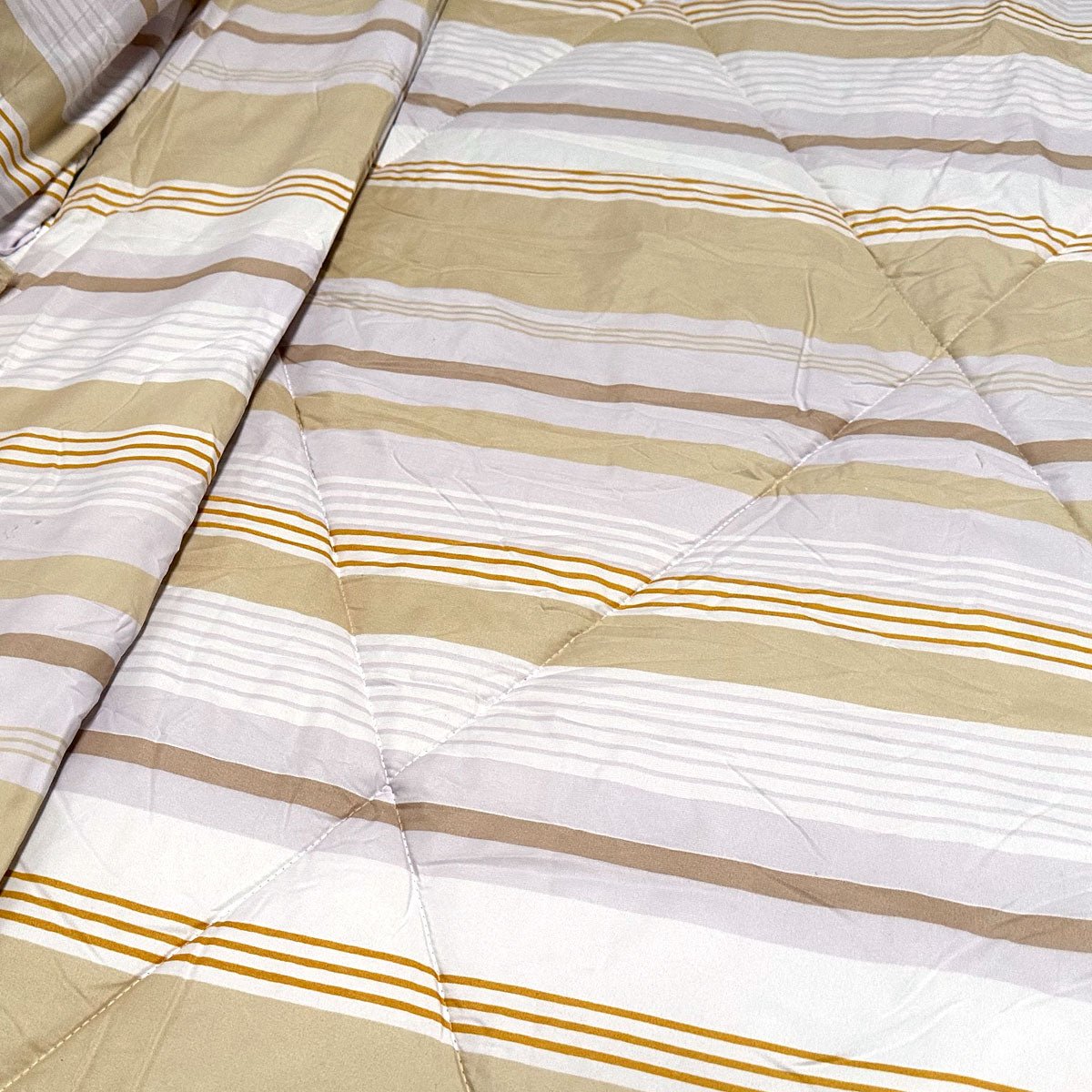 Lightweight 3-Piece Comforter Set Queen/King Size - Hotel Luxury Oscar Stripes Design for Bedroom & Guest Room Decor