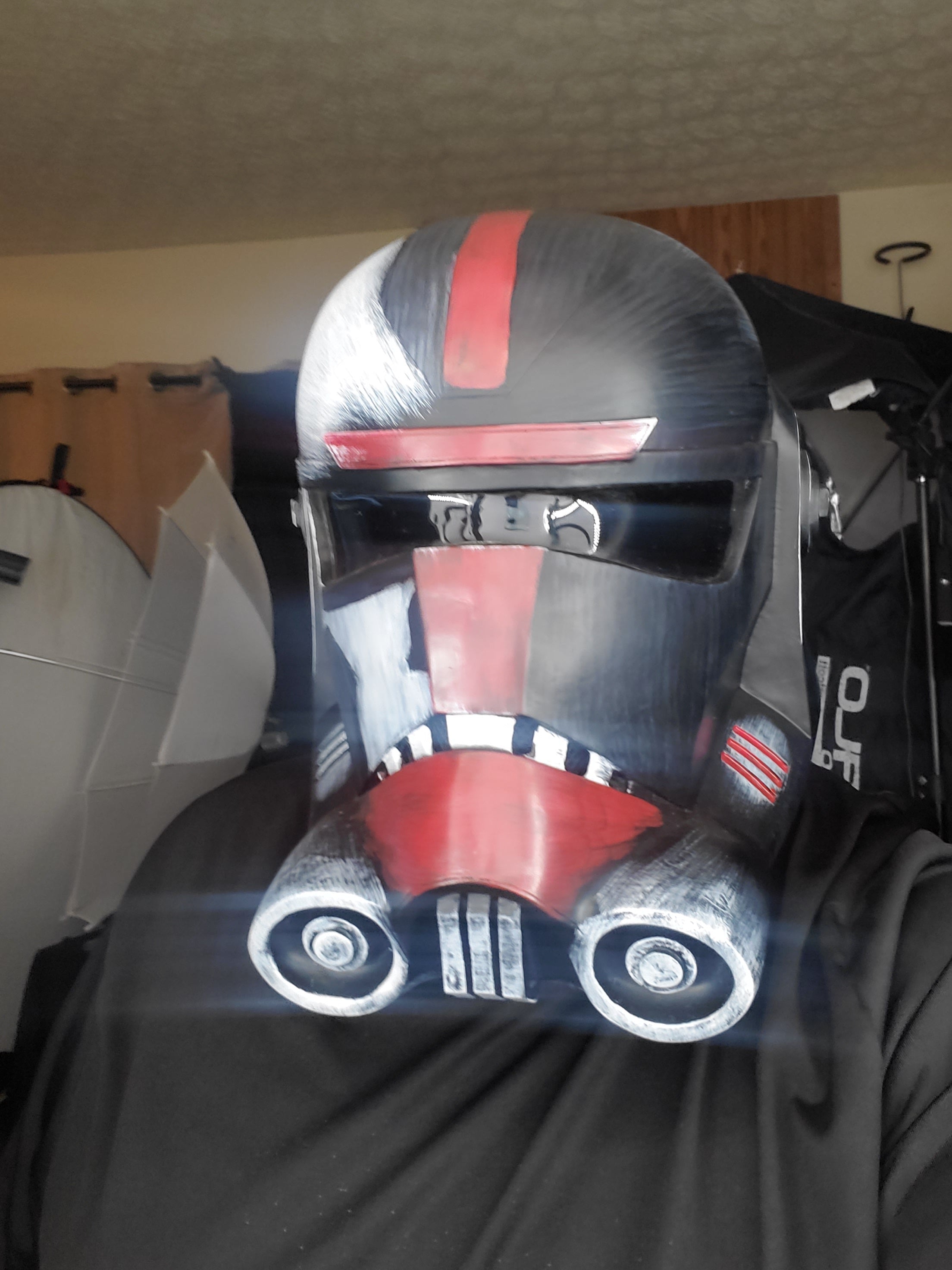 Bad Batch Hunter Helmet - Premium Star Wars Cosplay Costume Accessory for Halloween, Comic Con & Role Playing