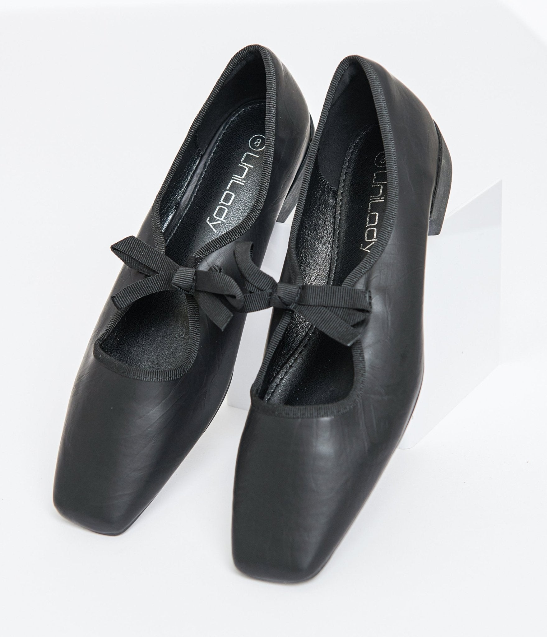 Vintage 1960s Black Leatherette Bow Strap Ballet Flats - Retro Women's Shoes for Casual Wear, Parties & Special Occasions