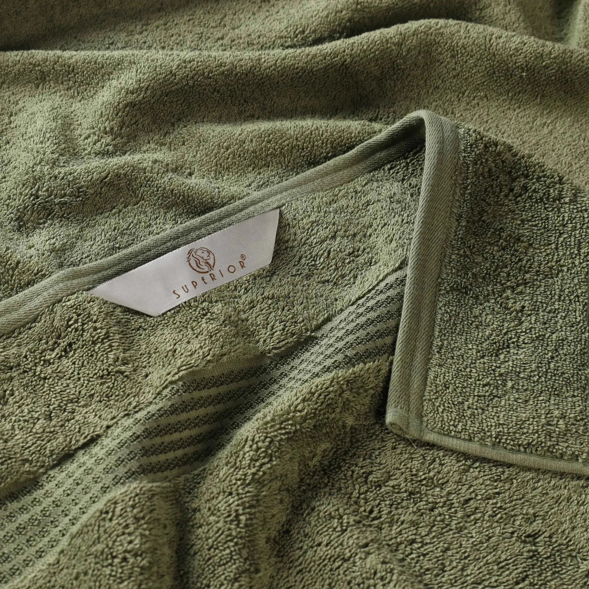 Premium Egyptian Cotton Bath Towels Set of 4 - Ultra Soft & Highly Absorbent Luxury Towels for Spa, Hotel & Home Use