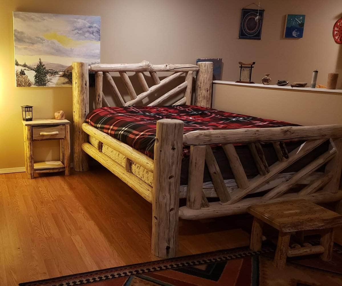 Yellowstone Solid Wood Log Cabin Bed Frame - Queen, King, Full, Twin & California King Sizes - Rustic Bedroom Furniture for Cabin, Lodge & Farmhouse Decor