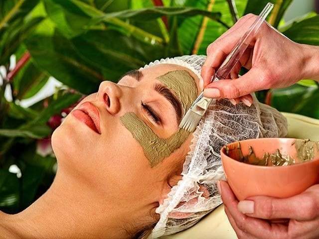 Divine Nature Organic Multani Mitti Powder, Sandalwood Powder, Neem Powder, Chandan Powder, Steam Distilled Rose Water & Aloe Vera Gel for Face - 620g | Natural Skincare for Glowing Skin, Acne Treatment & Daily Beauty Routine