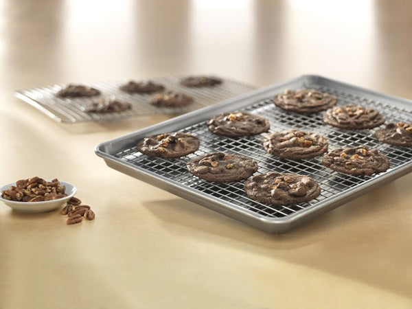 Premium Non-Stick USA Jelly Roll Pan with Cooling Rack - 10x15 Inch Baking Sheet for Cakes, Cookies & Sheet Pies - Perfect for Home Bakers & Professional Kitchens