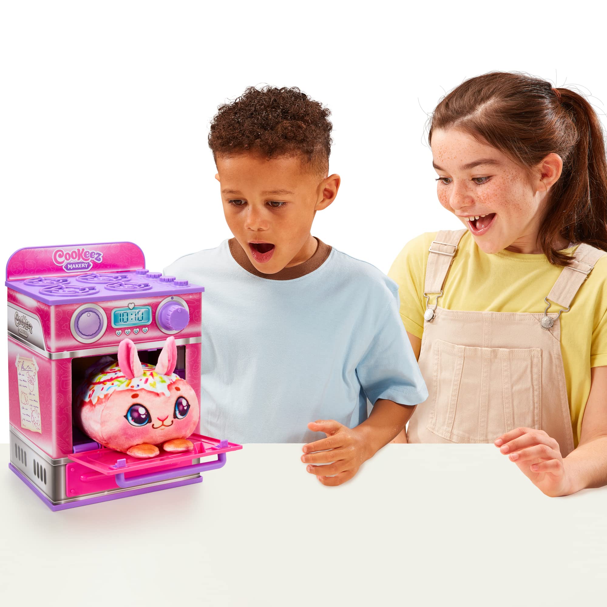 Cinnamon Treatz Oven - Mix & Bake Scented Plush Toy, Interactive DIY Stuffed Animal Kit for Kids | Fun Baking Pretend Play, Gift for Boys & Girls | Create Warm Cinnamon-Scented Friends at Home