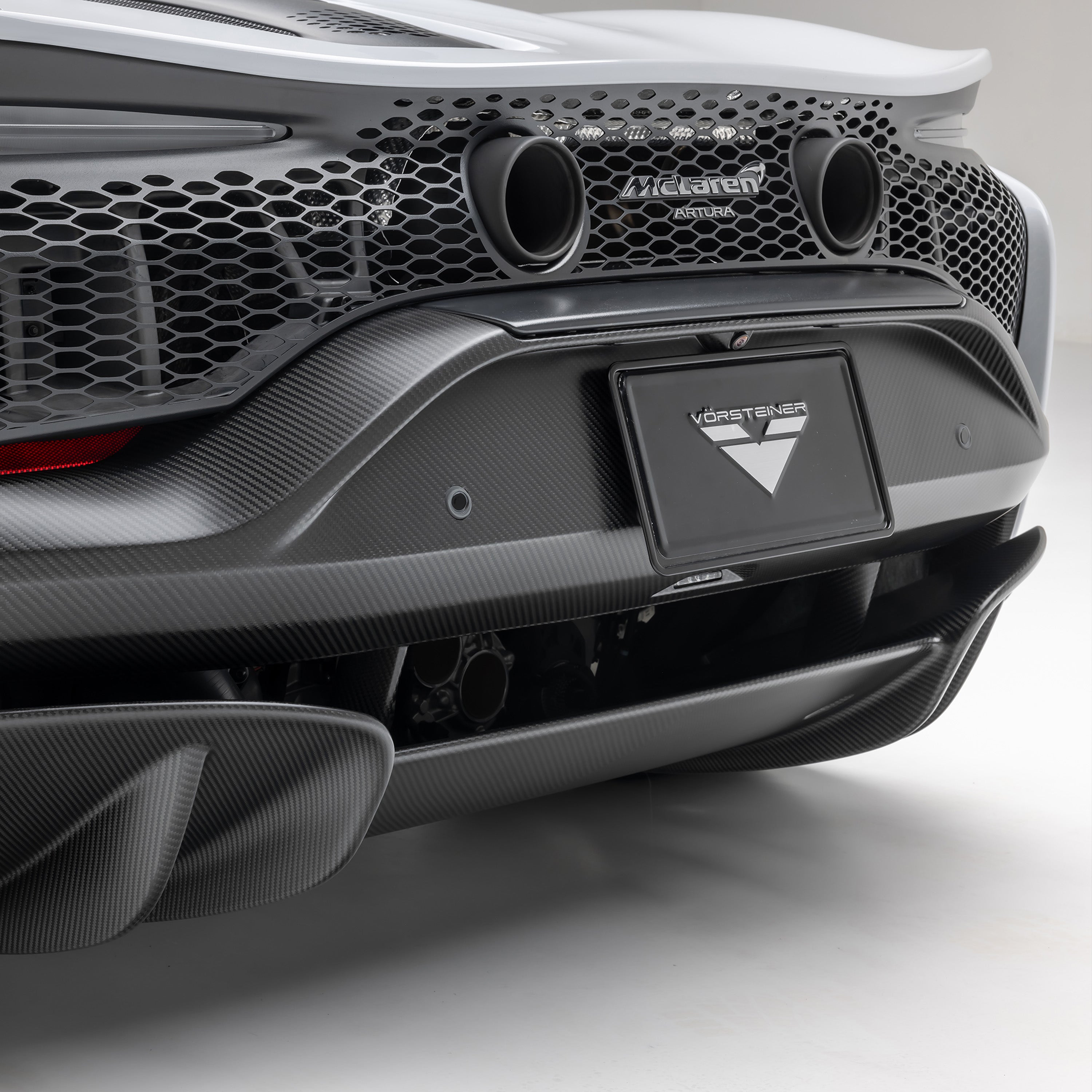 High-Quality Rear Bumper Replacement for Cars & Trucks - Durable Auto Body Part for Accident Repair & Vehicle Protection