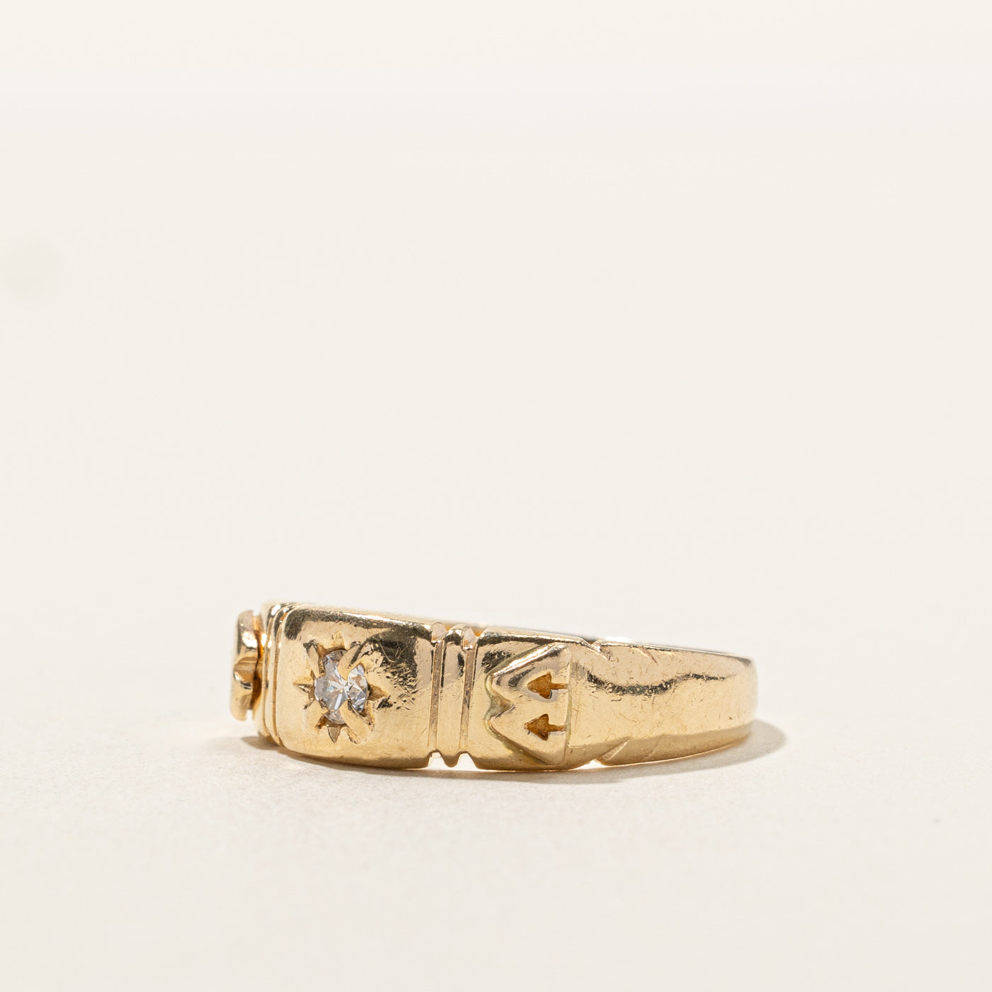 Starburst Diamond Ring | 0.08ct Round Cut Diamond Wedding Band | Size 7.25 | Perfect for Engagement, Anniversary & Everyday Wear