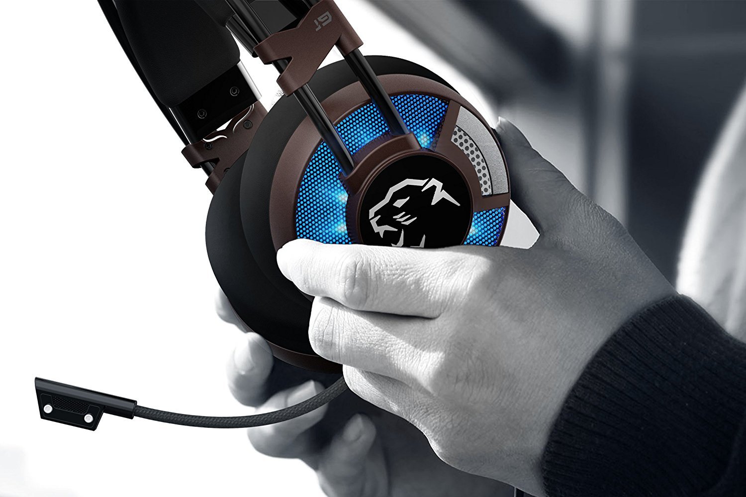 Best LED Gaming Headset with 7.1 Virtual Surround Sound & Noise-Isolating Mic - USB Over-Ear Headphones for PC, PS4, Laptop, Mac - Perfect for FPS, RPG & Online Gaming Sessions