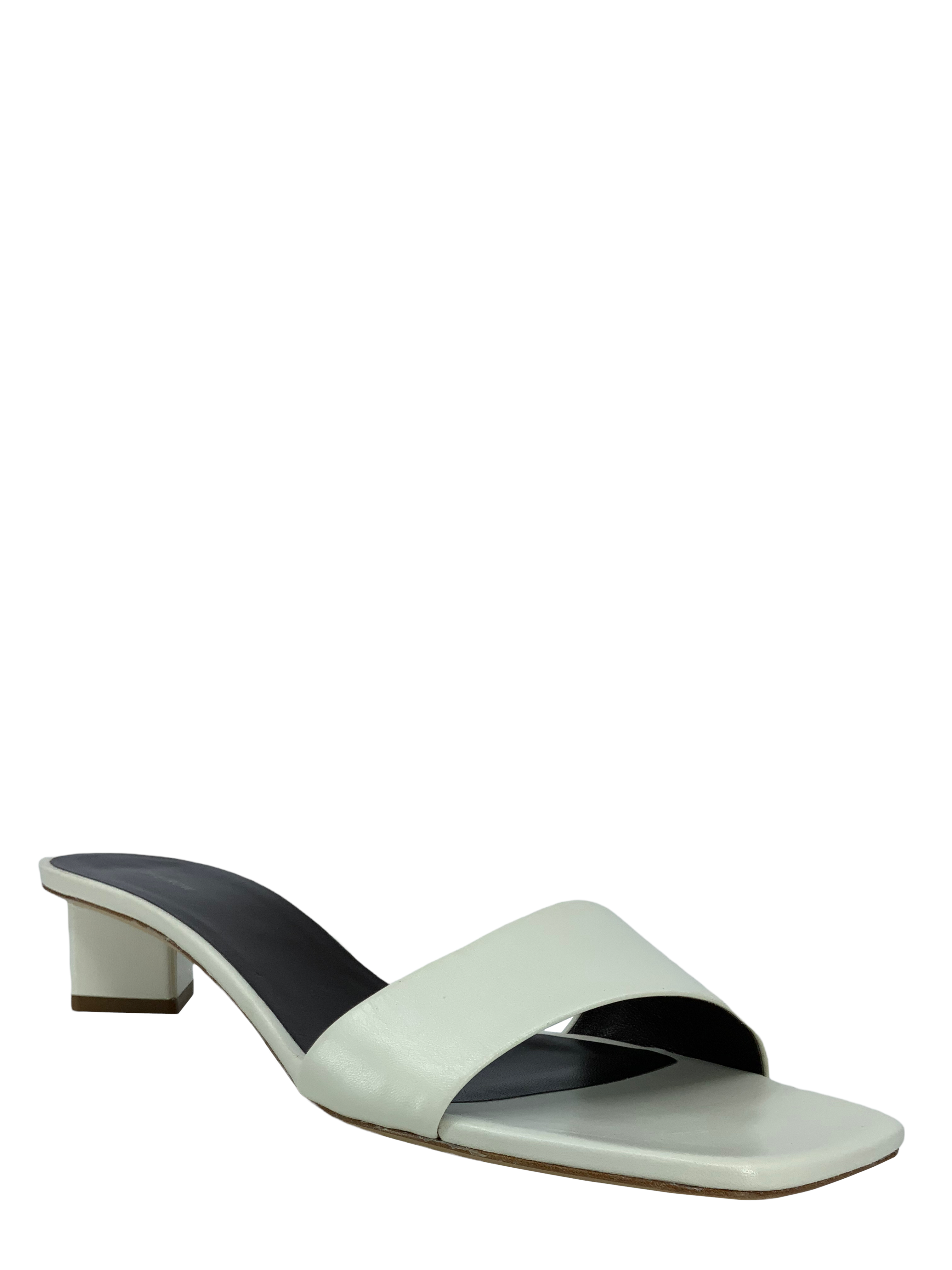 The Row Chocolate Capretto Leather Slide Sandals Women's Size 8.5 - Comfortable Luxury Slides for Summer, Beach & Casual Outings
