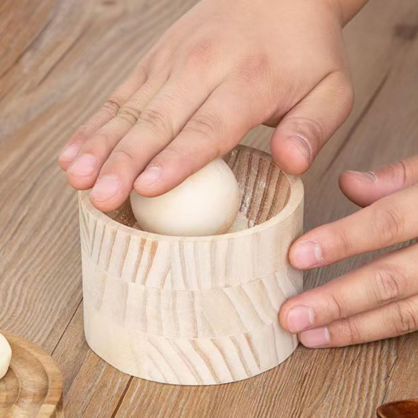 Wooden Dumpling Press Tool - Dough Presser for Dumplings, Empanadas & Pastries | Easy to Use Handheld Dumpling Maker for Homemade Asian & Latin Cuisine | Perfect for Family Cooking & Restaurant Use