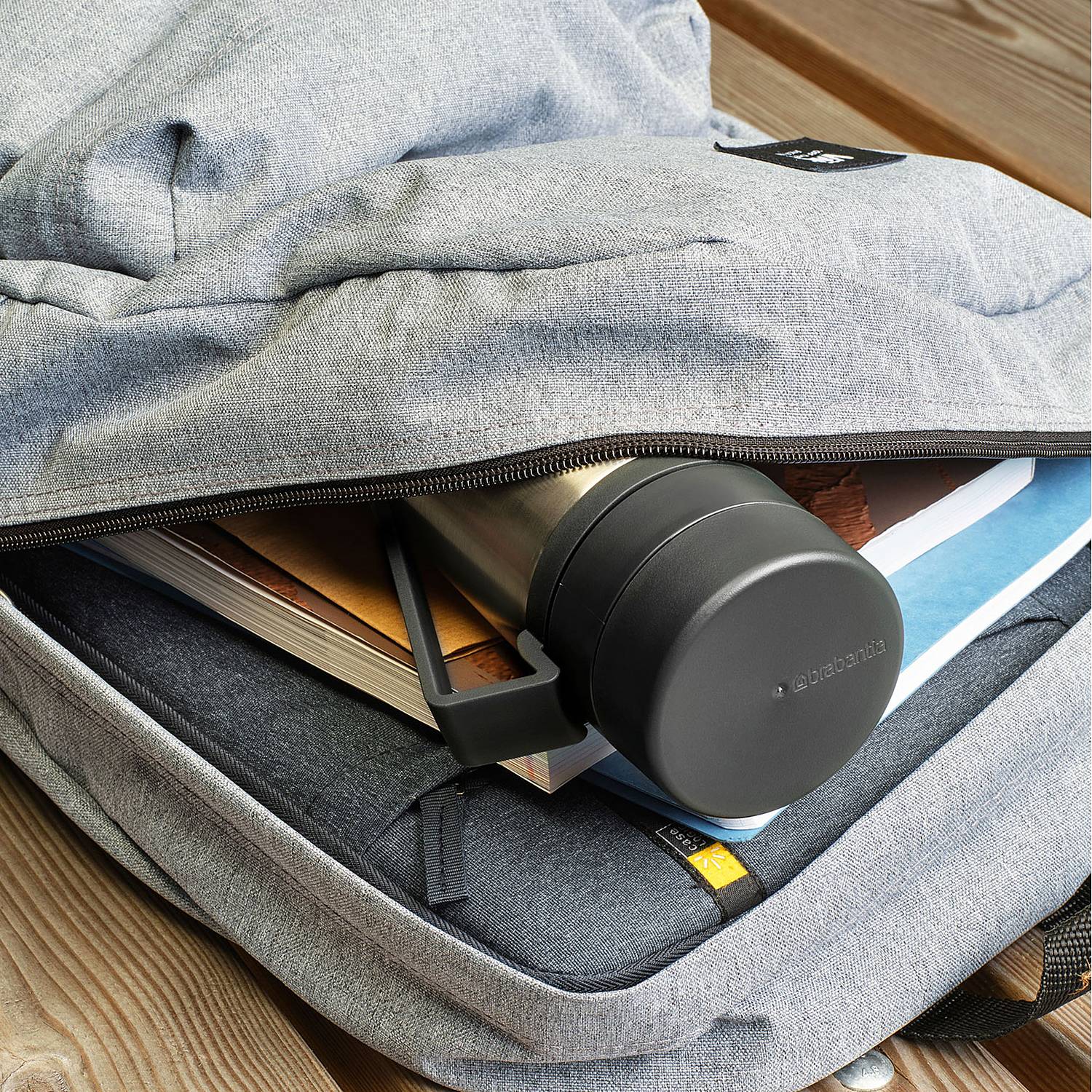 Insulated Stainless Steel Flask 0.5L (17oz) - Dark Grey, Leak-Proof & Temperature Control for Coffee, Tea or Water - Perfect for Travel, Camping & Outdoor Activities
