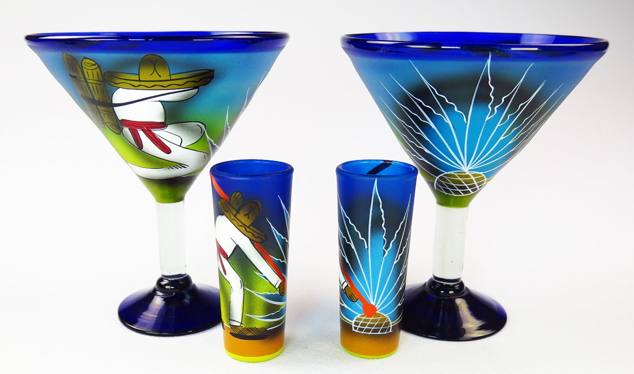 Hand Painted Mexican Margarita Martini Glasses & Shot Glasses Set - 2 Cocktail Glasses & 2 Tequila Shot Glasses with Cactus Design - Perfect for Cinco de Mayo Parties & Mexican Themed Events