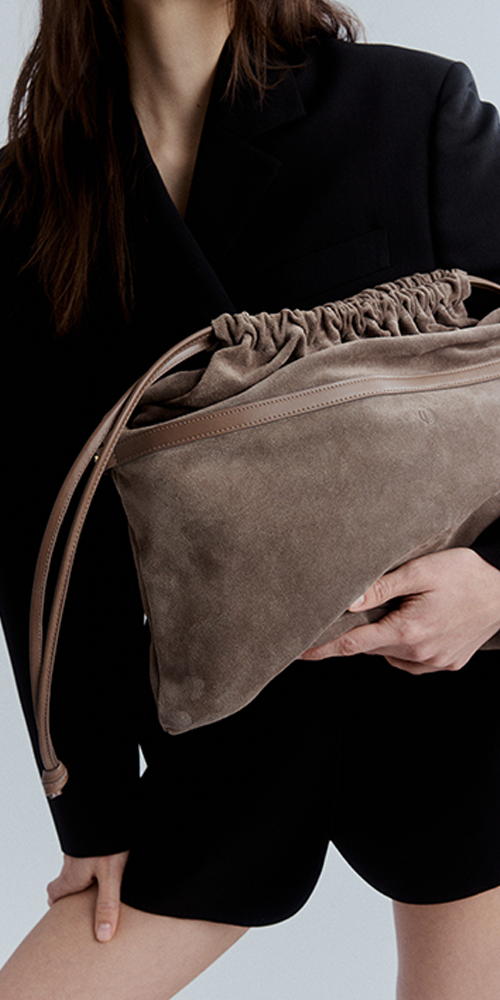 Gigi Tote 2 - Stylish Women's Handbag for Work, Travel & Everyday Use | Fashionable Shoulder Bag with Spacious Compartments