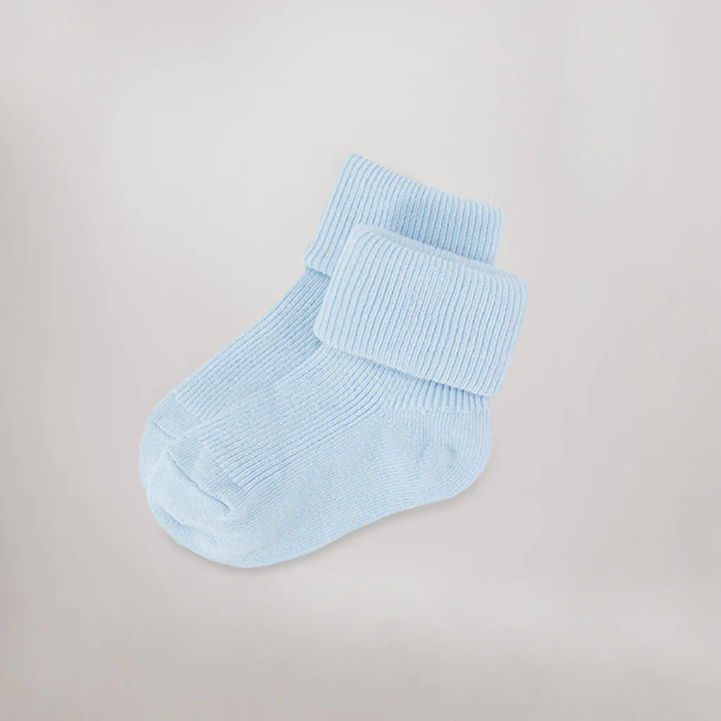 Bear & Bouquet Baby Boy Gift Basket - Newborn Baby Shower Present Set with Plush Toy & Blanket - Perfect for Birthdays, Christenings, and Welcome Home Celebrations (SKU: LBG1011)