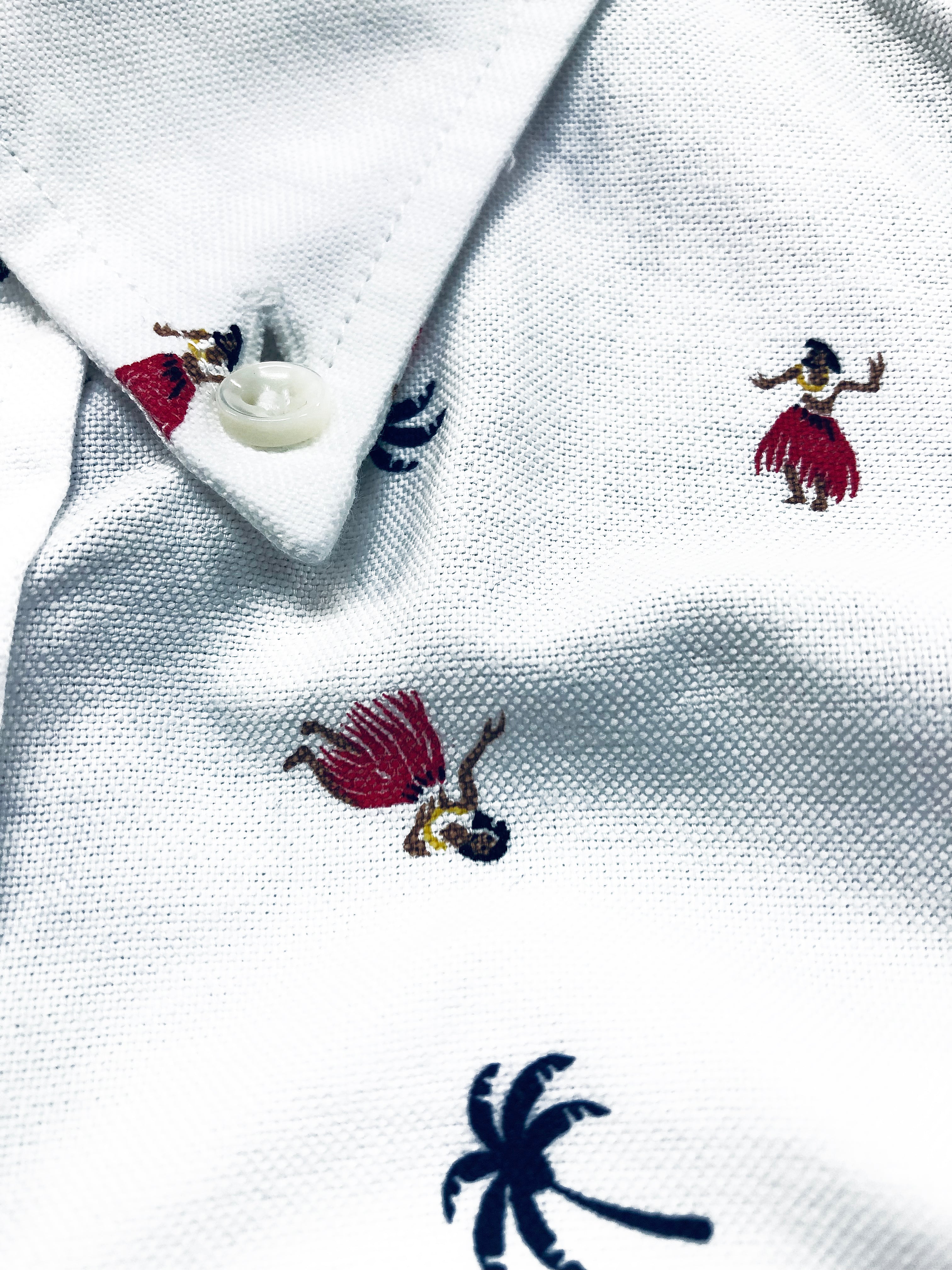 Men's Casual Short Sleeve Button Down Shirt - Sun Surf Hula Dancer & Palm Tree All Over Print Oxford Shirt (SS39282) in Off White - Perfect for Beach Parties, Summer Vacations & Tropical Getaways