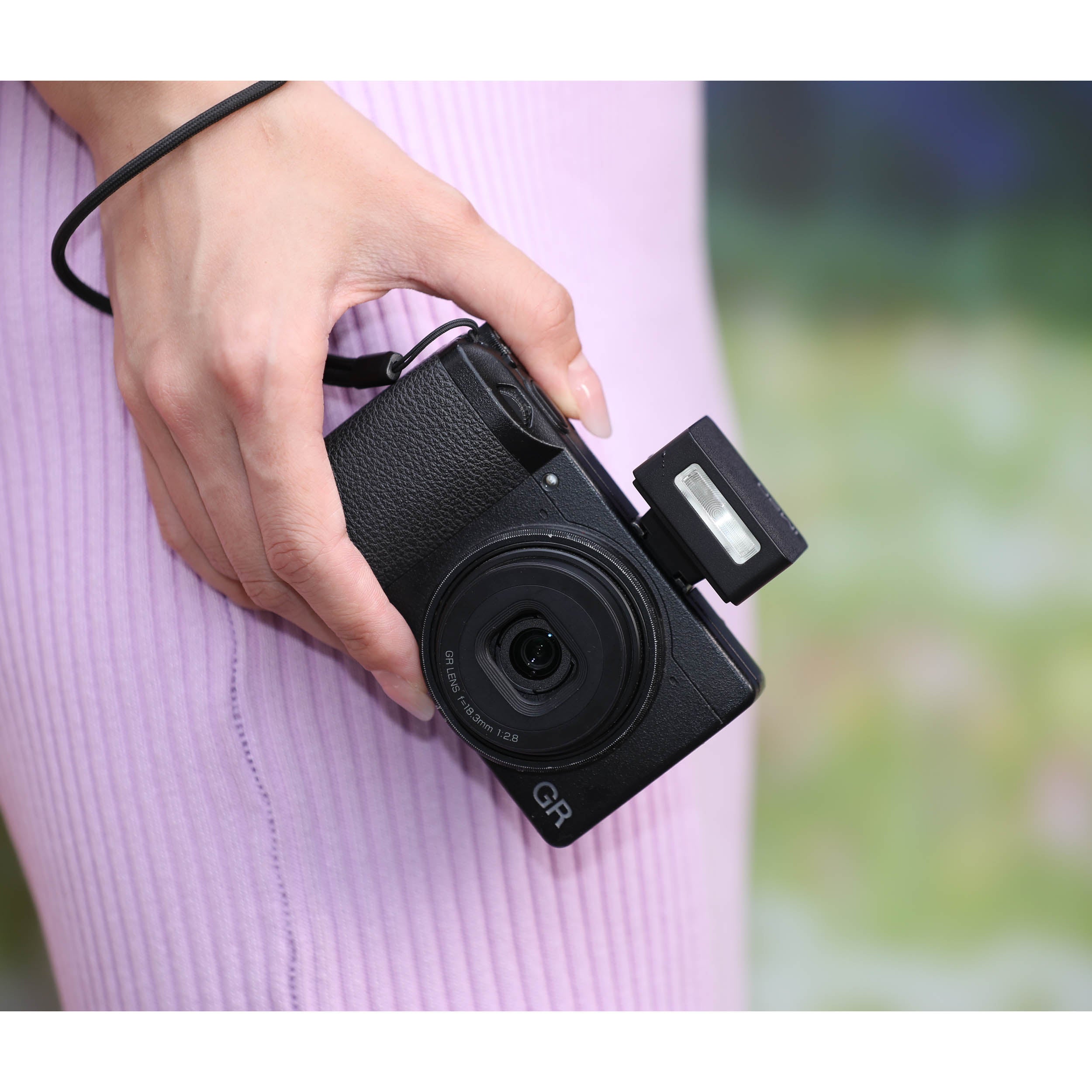 iFLASH iM20 Compact Camera Flash - Professional On-Camera Lighting for DSLR & Mirrorless Cameras - Perfect for Portraits, Events & Low Light Photography