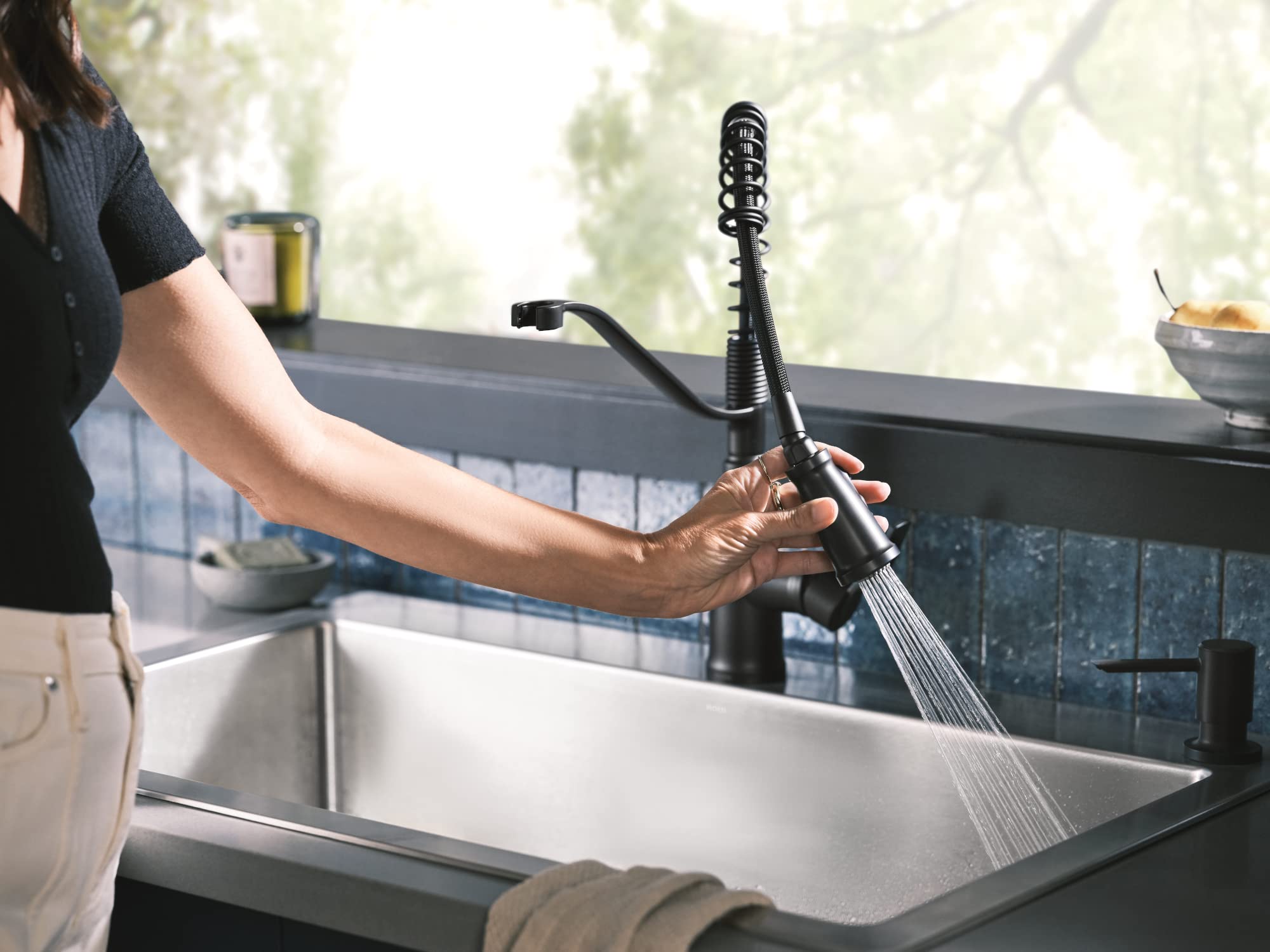 Moen Nolia Matte Black Single Hole Kitchen Faucet with Pull Down Sprayer & Soap Dispenser - 1-Handle Pre-Rinse Spring Design (Model 87886BL) for Modern Farmhouse & Commercial Kitchens