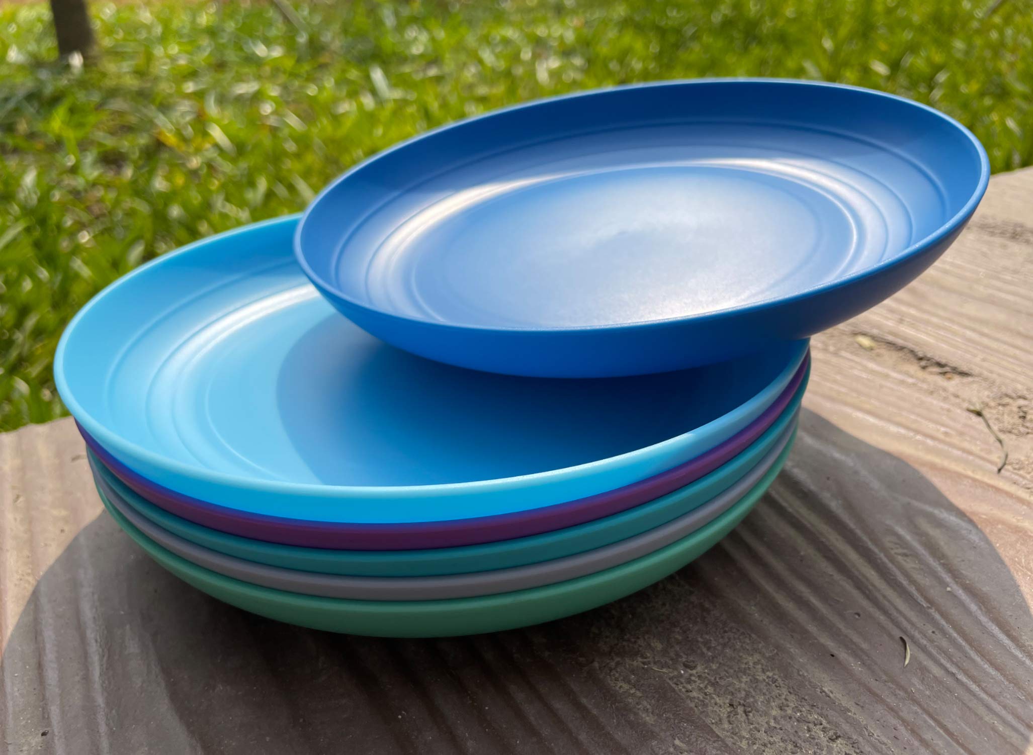 AOYITE 8 Inch Reusable Plastic Plates Set of 6 - Unbreakable BPA-Free Dinner Plates, Dishwasher & Microwave Safe for Kids, Kitchen, Party, Camping & Outdoor Picnics