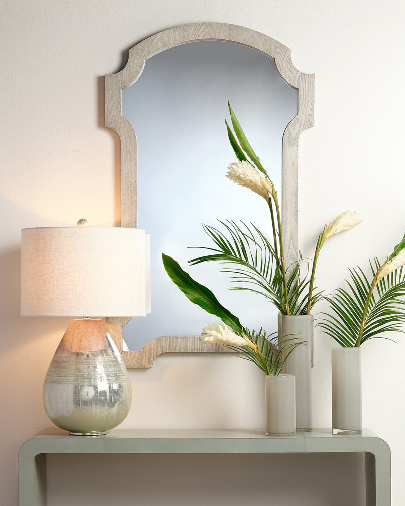 Elegant Medium Damsel Table Lamp - Vintage Style Bedside Lighting for Bedroom, Living Room & Office Decor - Perfect for Reading, Relaxing & Creating Ambiance