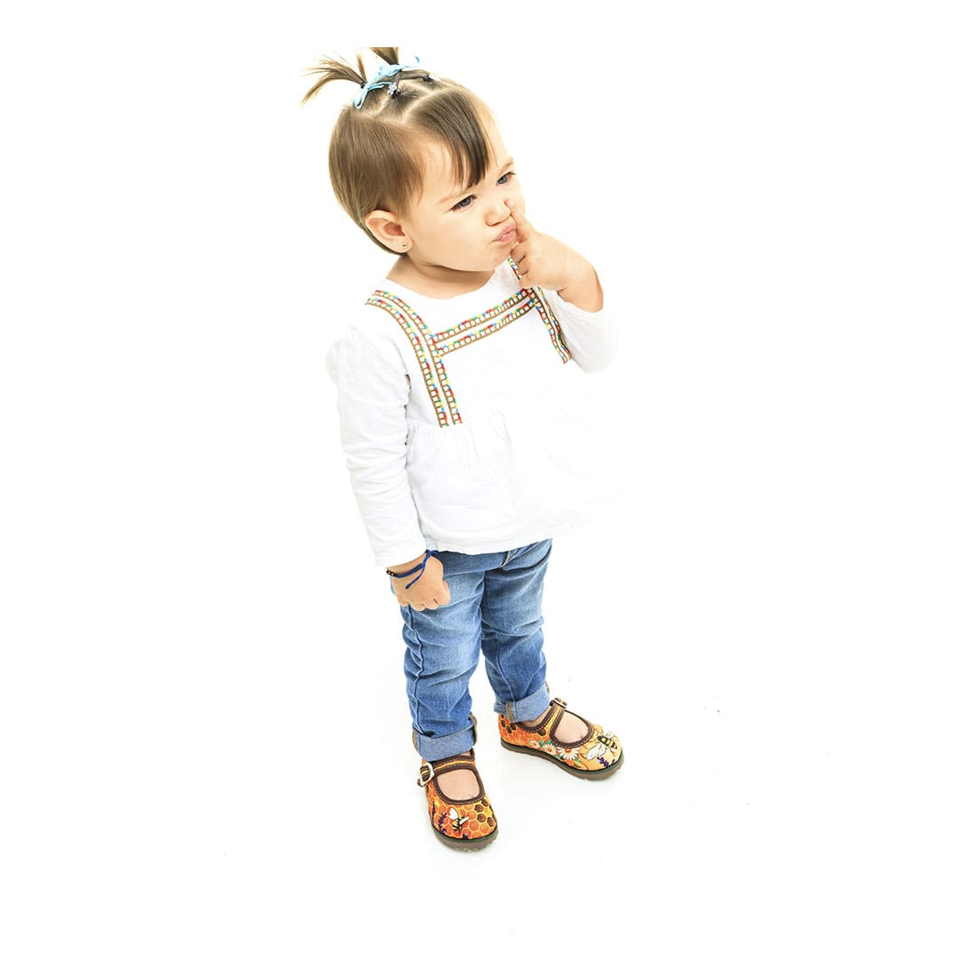 Maconditas® Bee Girls Shoes - Comfortable & Stylish Flats for Toddlers & Kids - Perfect for School, Playtime & Special Occasions