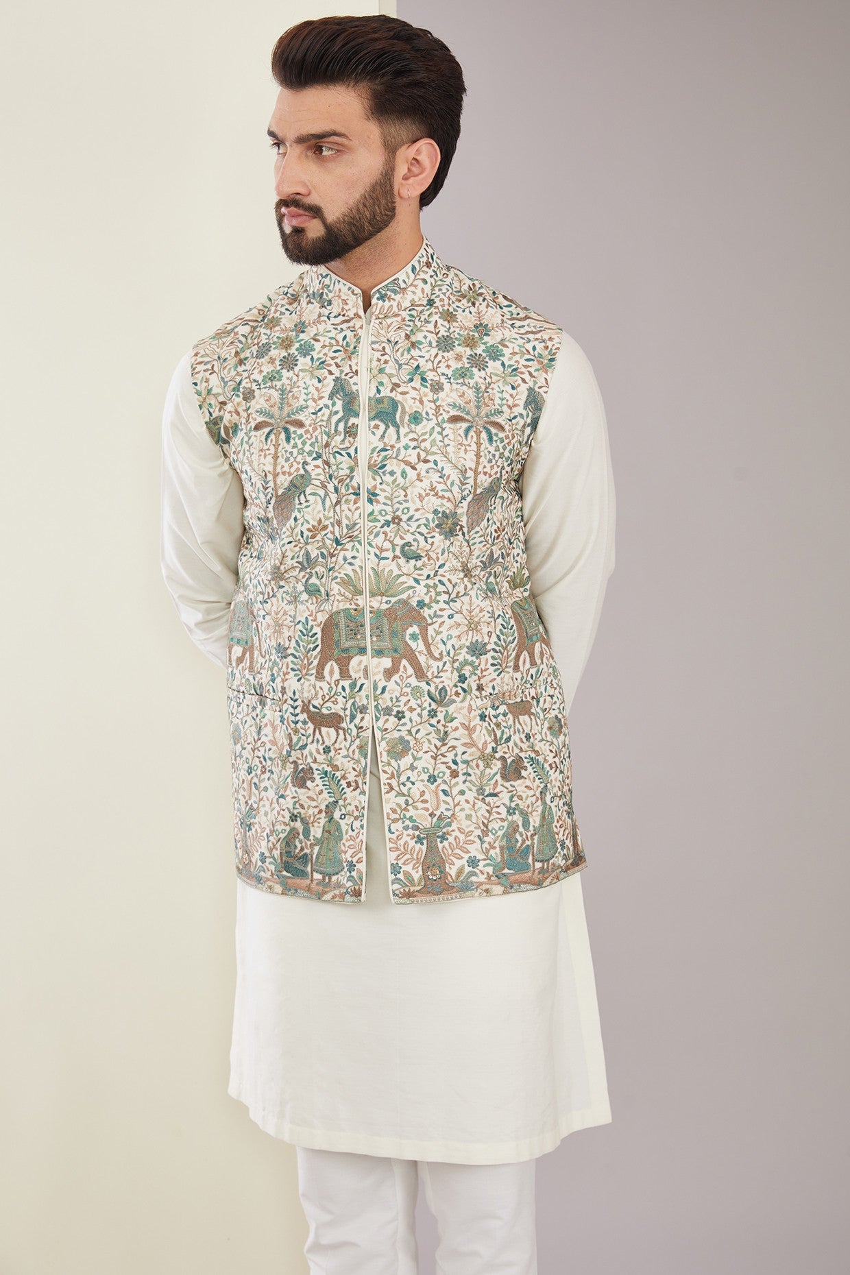 Exquisite Kashmiri Embroidered Short Nehru Jacket for Men - Traditional Indian Ethnic Wear - Perfect for Weddings, Festivals & Cultural Events