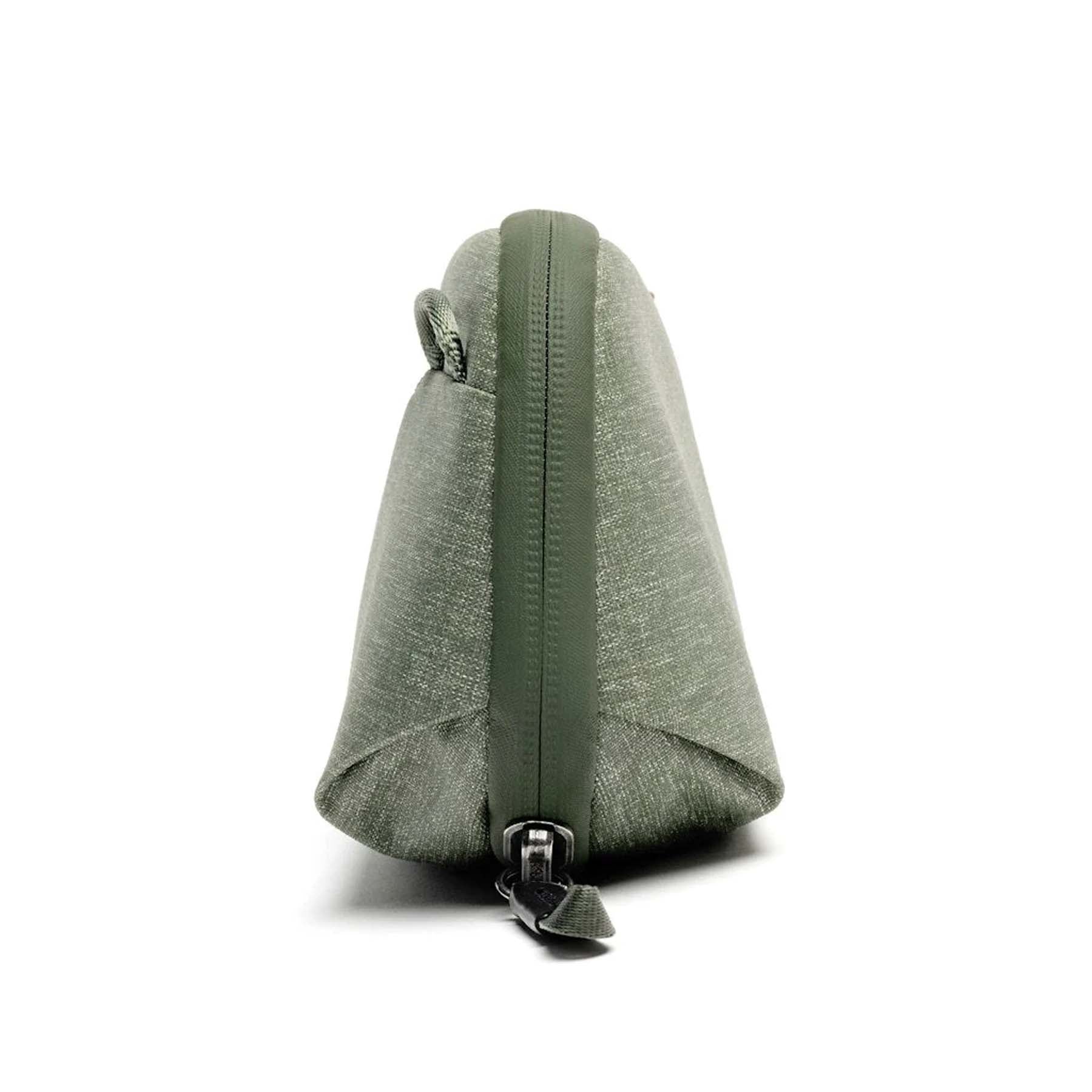Peak Design Tech Pouch Small - Compact Organizer for Electronics & Cables | Perfect for Travel, Work & Everyday Carry (EDC)