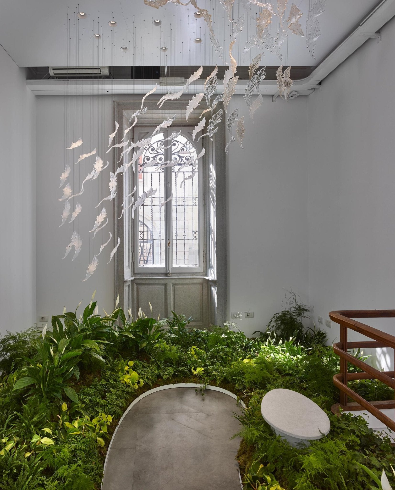 Nectar Leaves Chandelier - Elegant Botanical Glass Pendant Light for Dining Room, Living Room, Bedroom Decor | Perfect for Home, Hotel, Restaurant Lighting