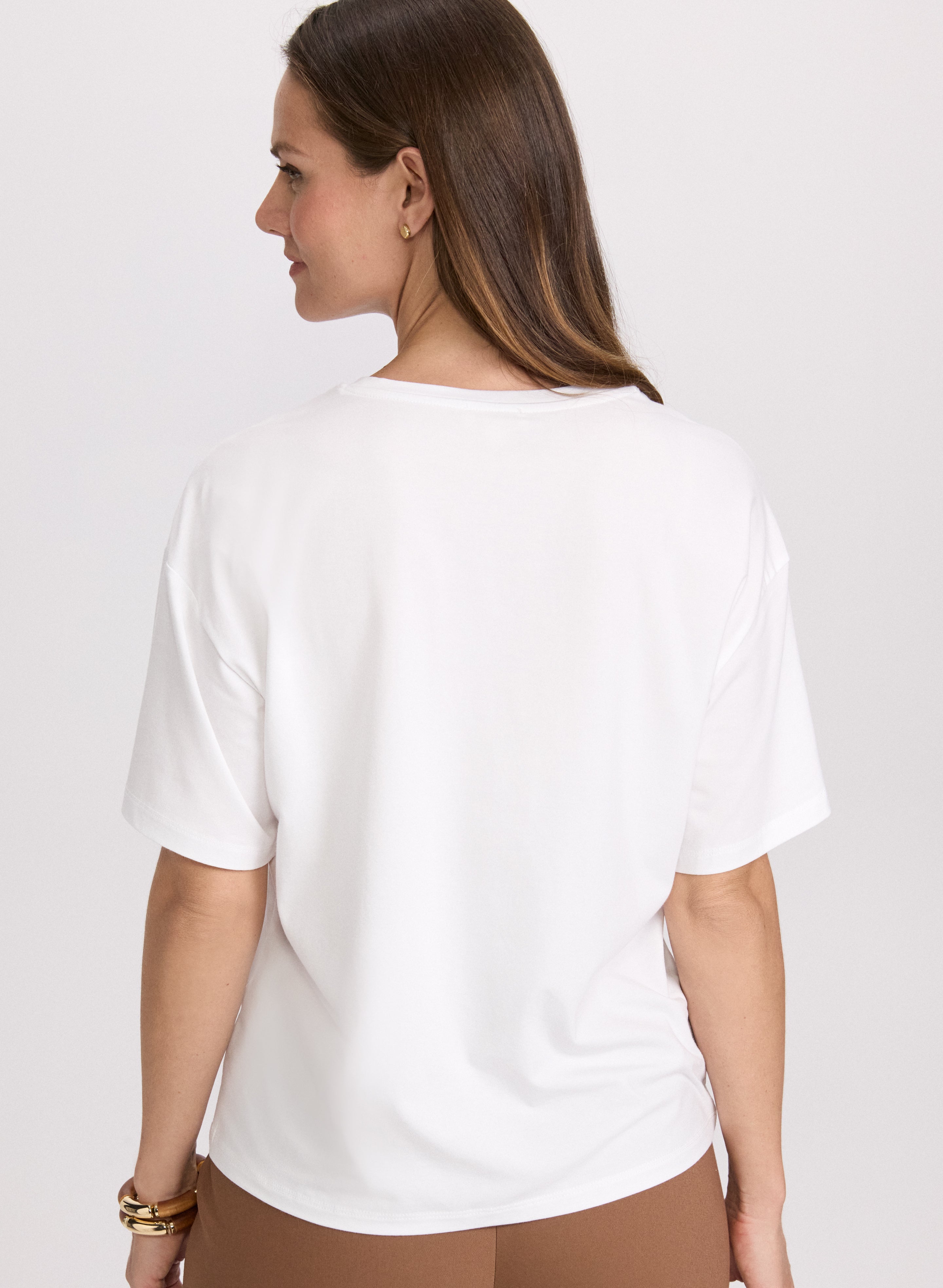 Embellished Script T-Shirt for Women - Trendy & Comfortable Casual Tee - Perfect for Everyday Wear, Outings & Layering