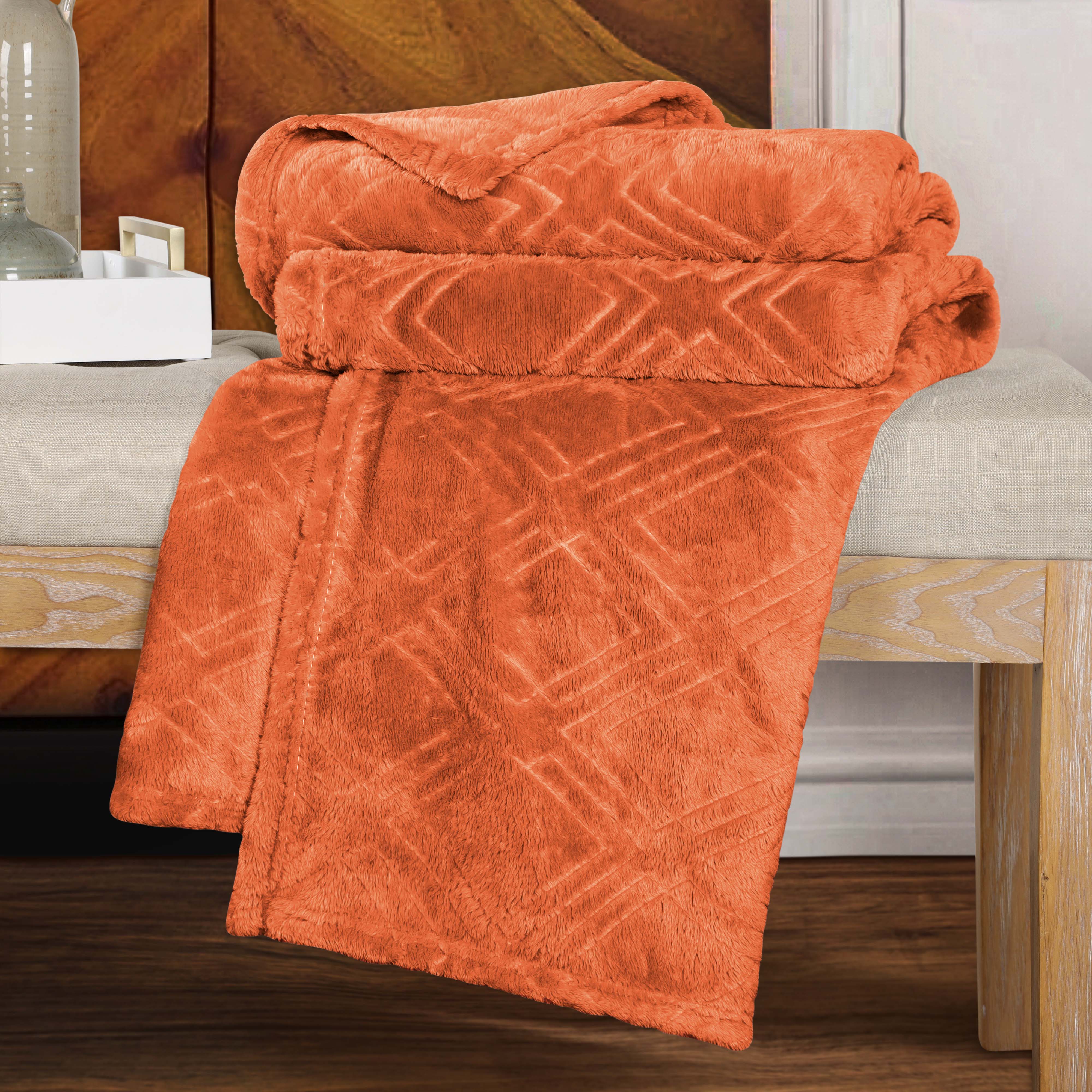 Premium Alaska Diamond Plush Fleece Blanket - Ultra Soft & Cozy Throw for Bed, Sofa, and Travel - Warm Winter Blanket for Home, Office, and Camping