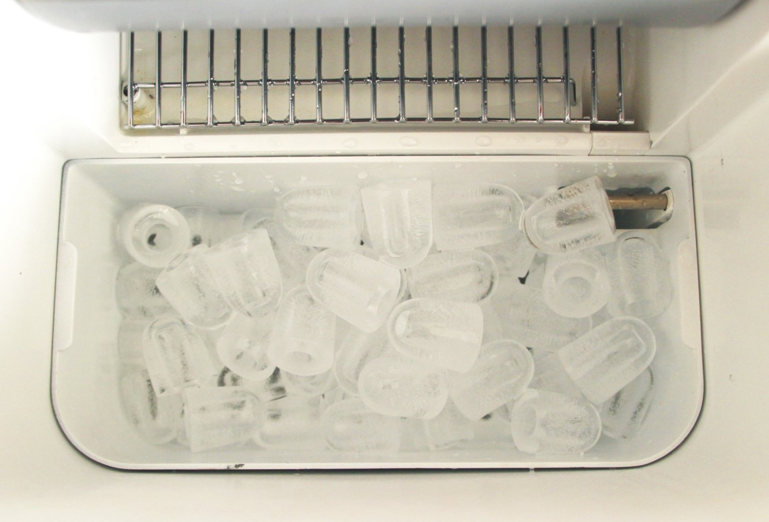 SPT IM-123S Countertop Ice Maker Machine - 26Lbs/24Hrs, 9 Cubes in 6 Mins, Self-Cleaning, Portable Ice Machine for Home, Office, RV, Camping (Silver)