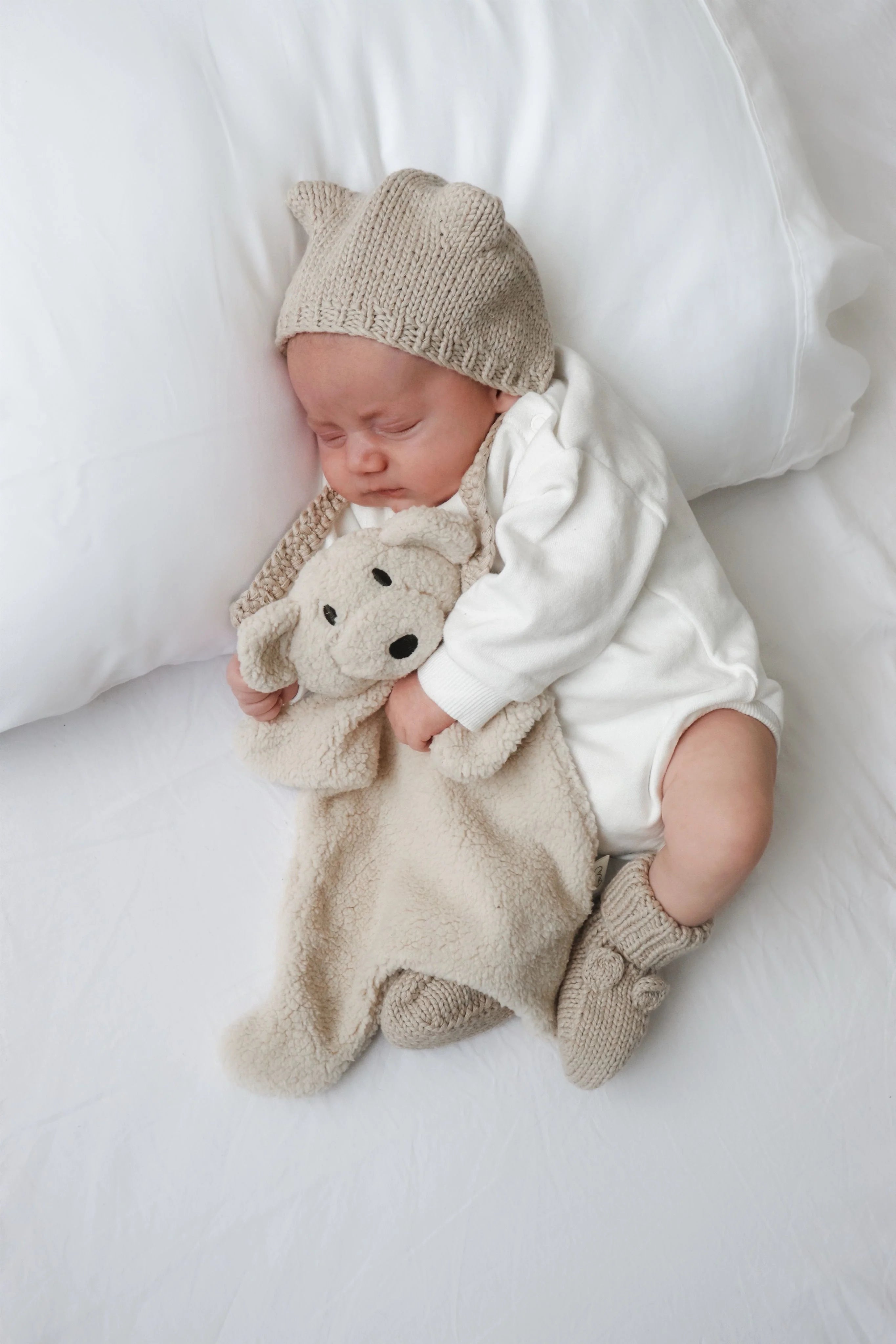 Pop Ya Tot Beary Knit Bonnet Biscuit - Cozy Baby Knit Hat for Newborns & Toddlers - Perfect for Winter Outfits, Photoshoots, and Nursery Essentials