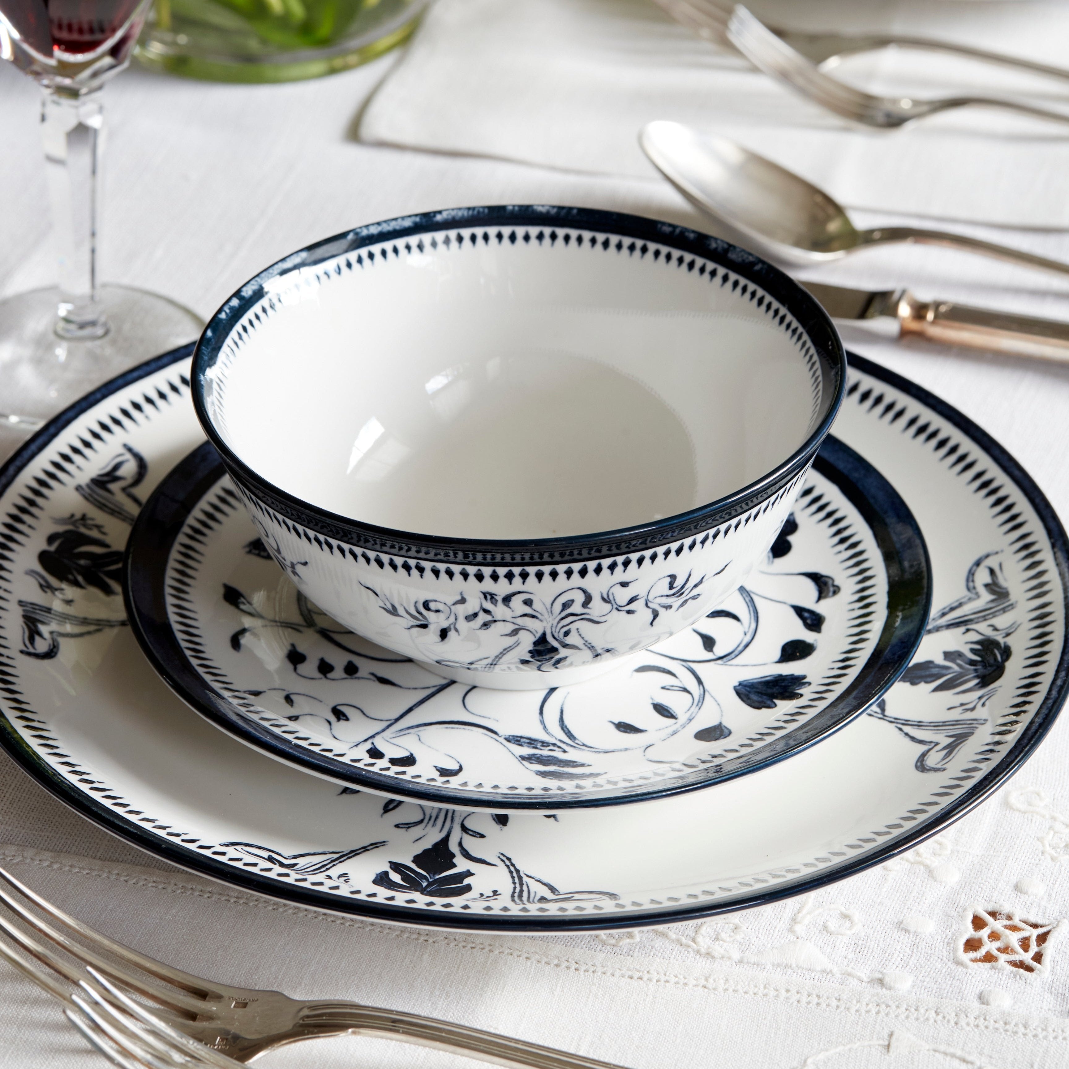 Bruges Porcelain Dinnerware Set - Elegant Blue Tableware for Fine Dining & Entertaining | Perfect for Weddings, Restaurants & Special Occasions