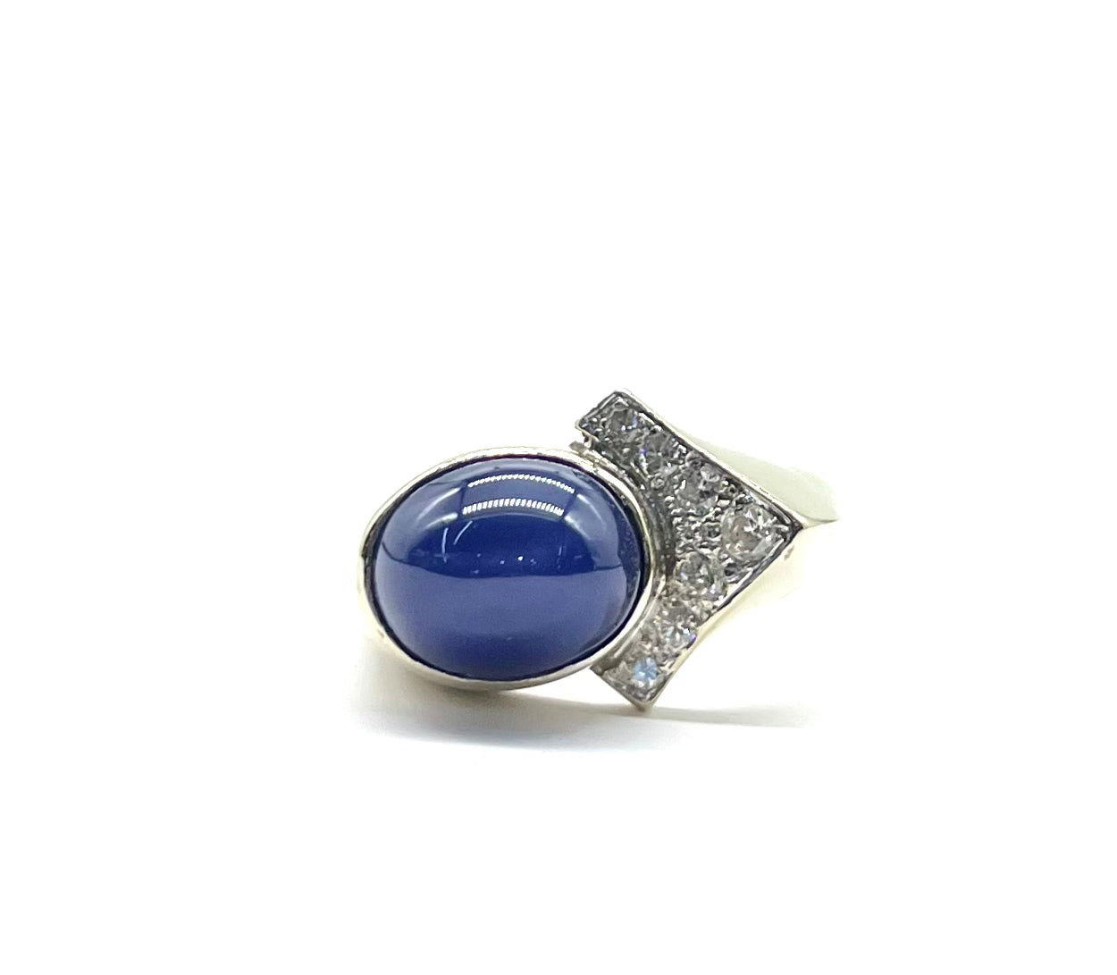 Vintage Men's Star Sapphire and Diamond Ring - 14K Gold Wedding Band, Engagement Jewelry Gift for Him - Perfect for Anniversaries & Special Occasions