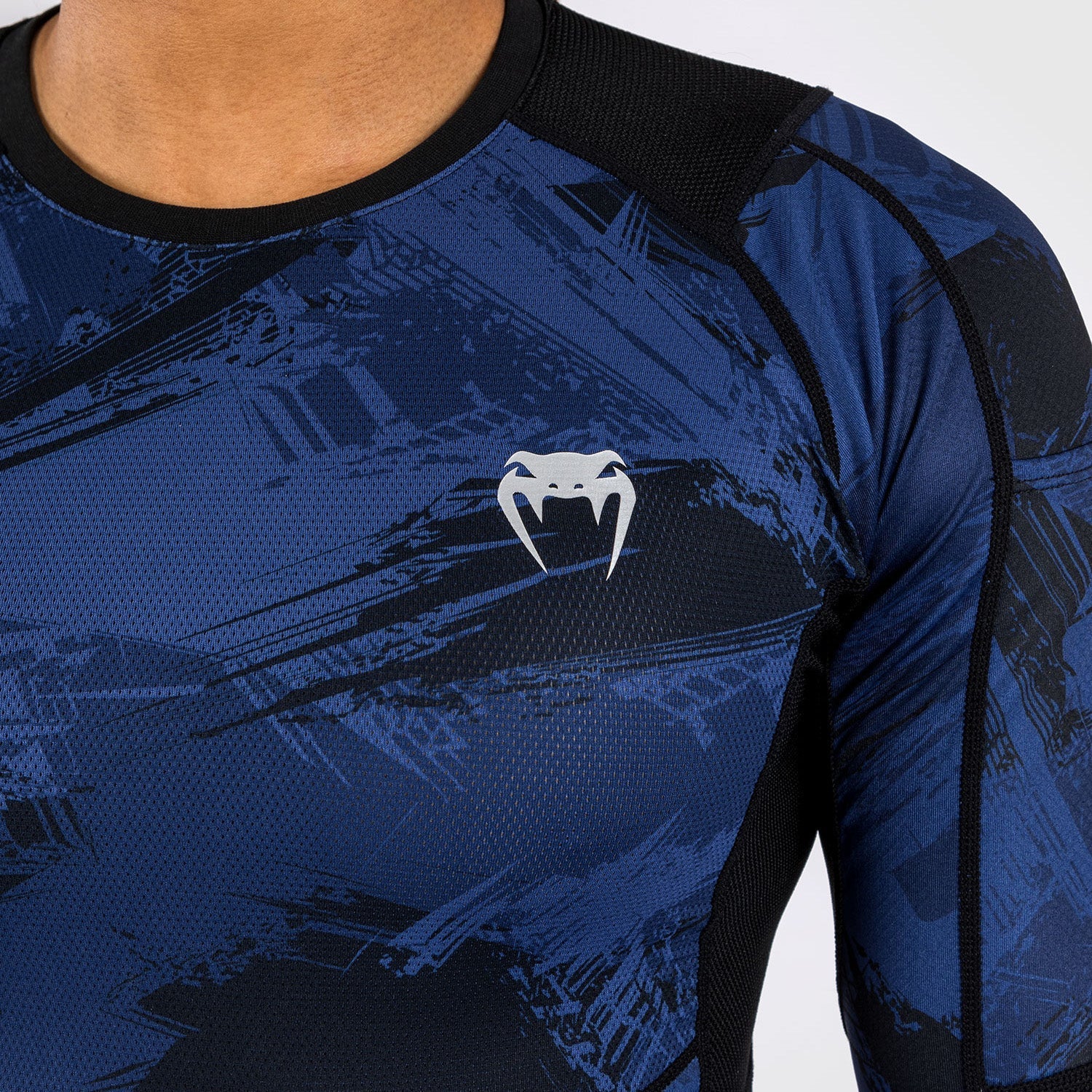 Venum Electron 3.0 Long Sleeve Rashguard - MMA, BJJ & Grappling Rash Guard for Men - Navy Blue Compression Shirt for Training & Competition