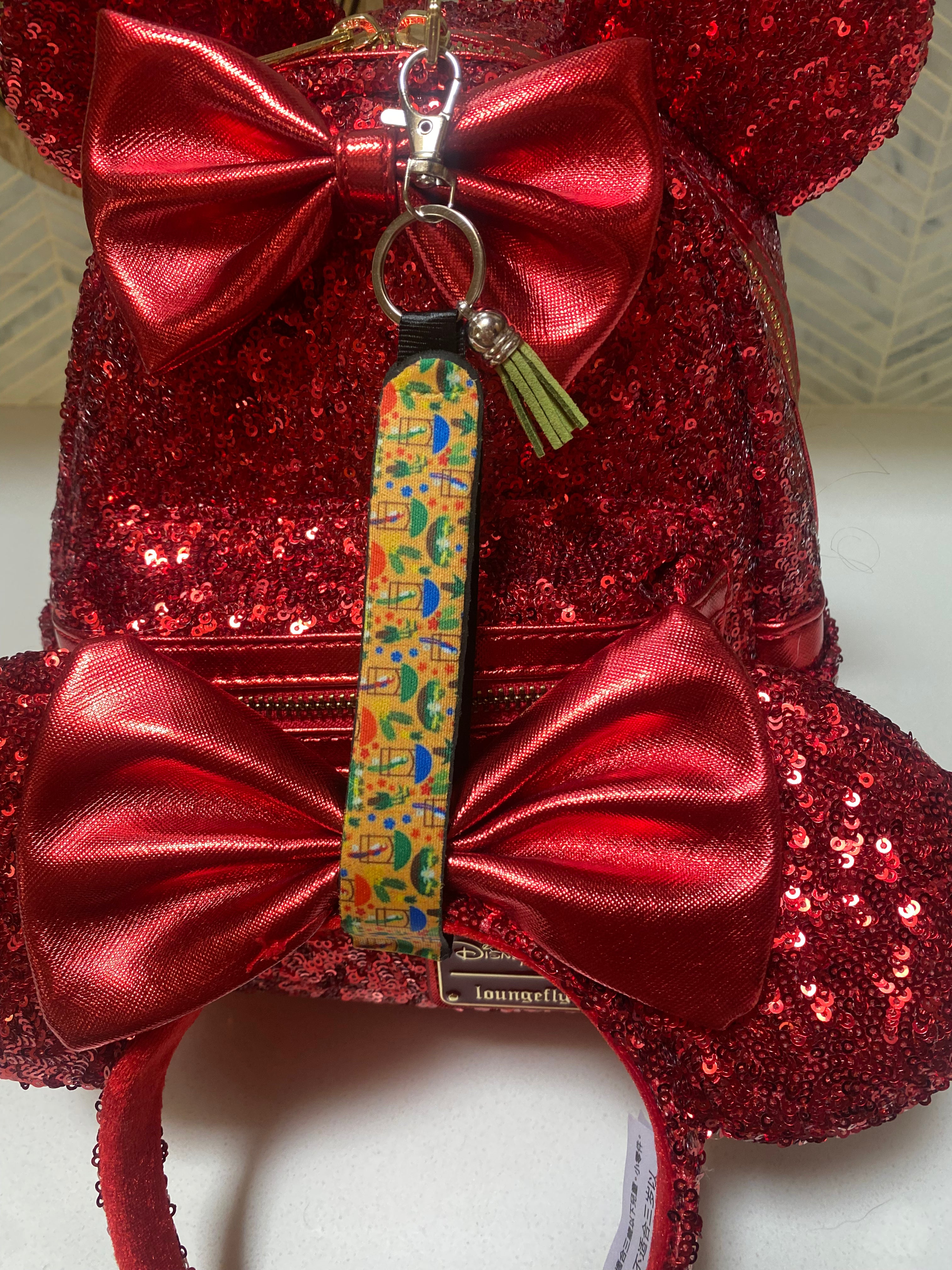 Tiki Bird Wristlet Keychain - Hawaiian Style Handbag Accessory for Women, Tropical Themed Key Holder for Purse, Beach Party & Summer Vacation Essentials
