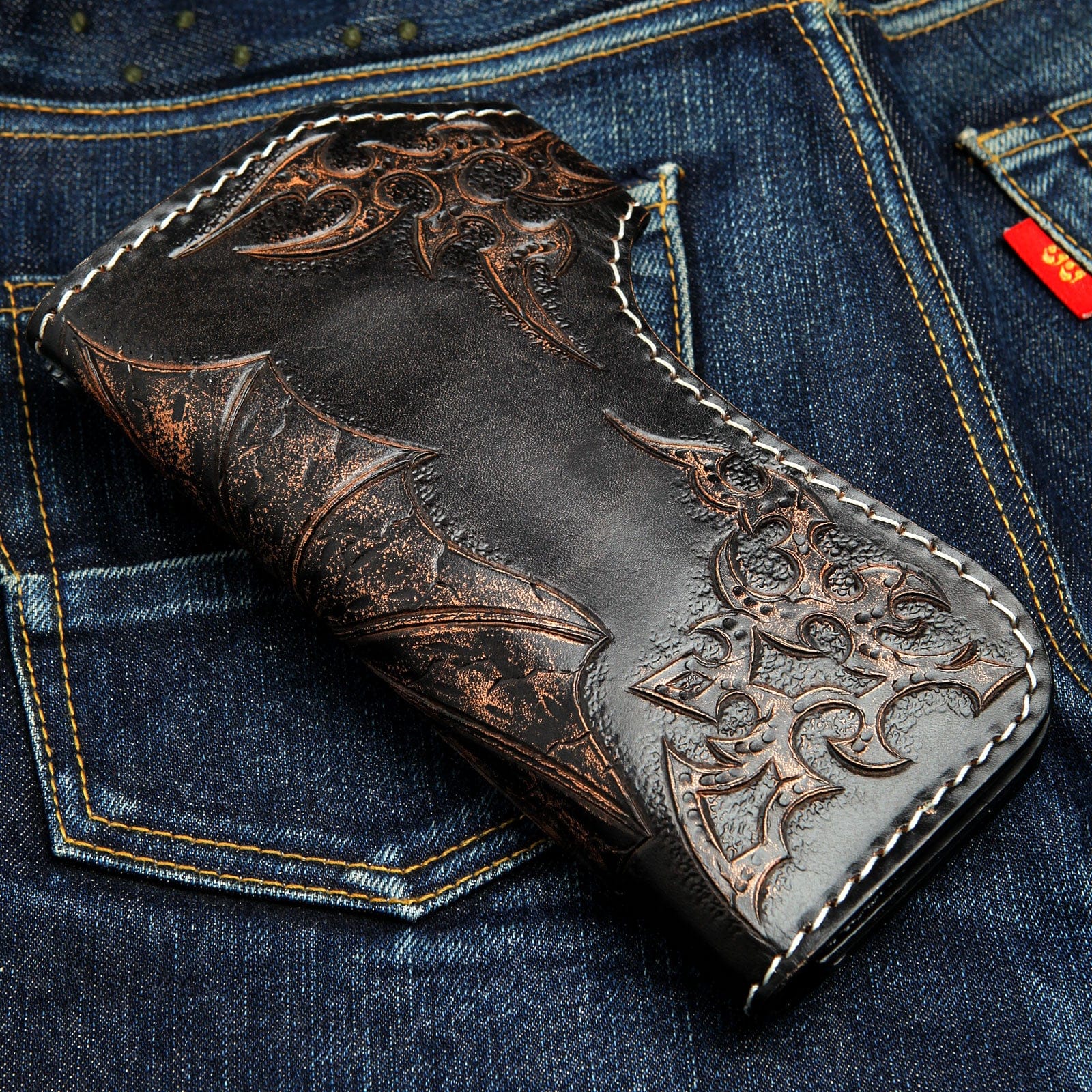 Genuine Leather Biker Chain Wallet for Men - Stylish Rider Dragon Design - Perfect for Motorcycle Enthusiasts & Everyday Use